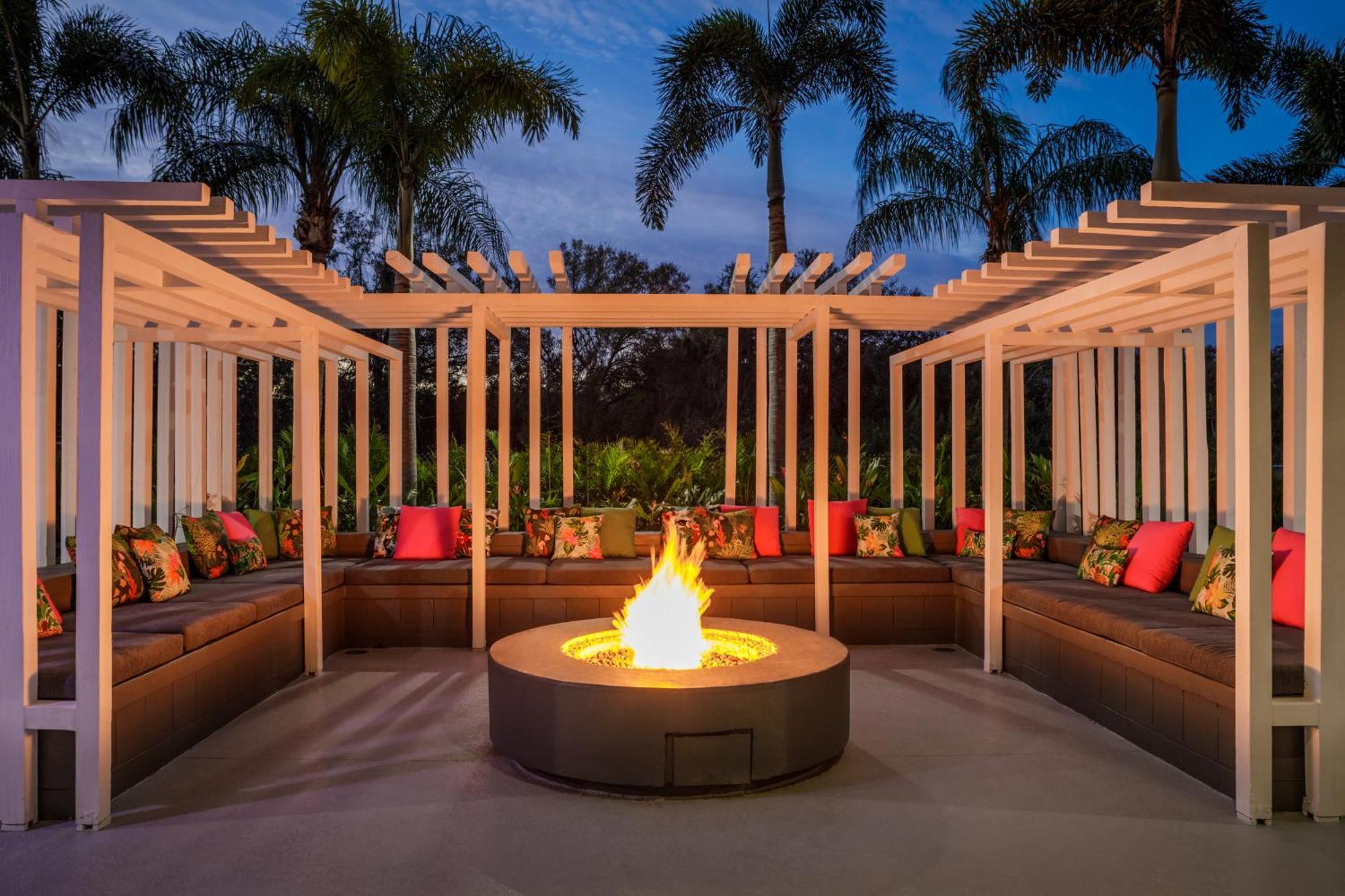Doubletree By Hilton Bradenton Airport Hotel 4*