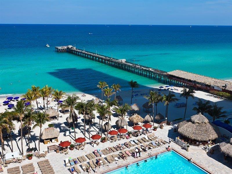 Newport Beachside & Resort