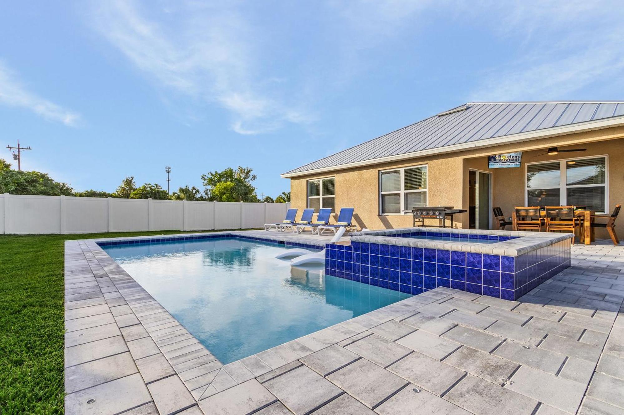Holiday home Private And Heated Pool And Spa! - Manatees Paradise - Roelens Vacations Cape Coral