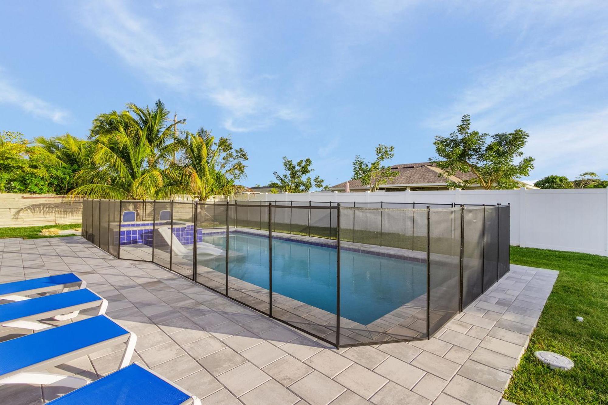 Private And Heated Pool And Spa! - Manatees Paradise - Roelens Vacations * Cape Coral