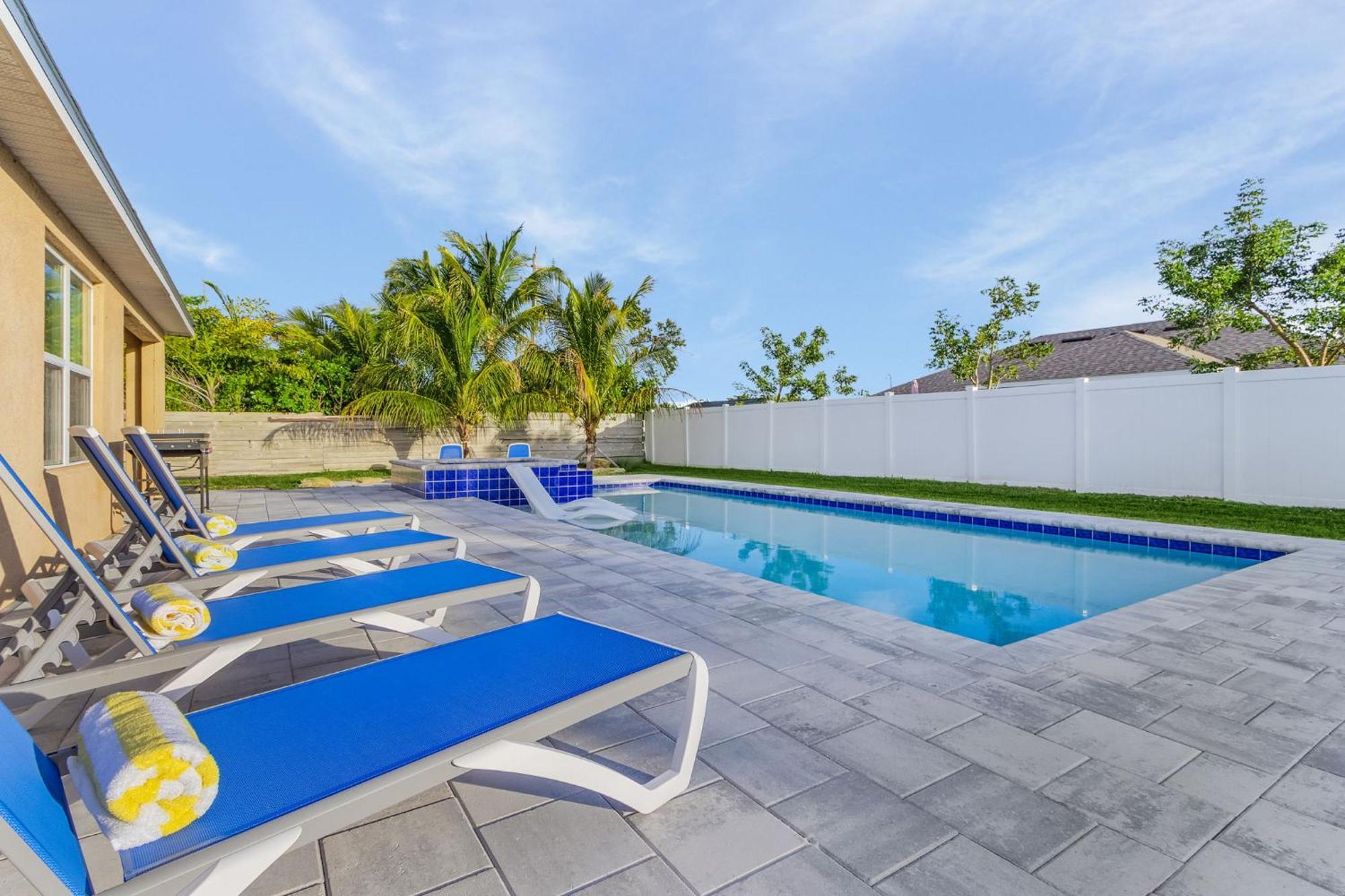 Holiday home Private And Heated Pool And Spa! - Manatees Paradise - Roelens Vacations