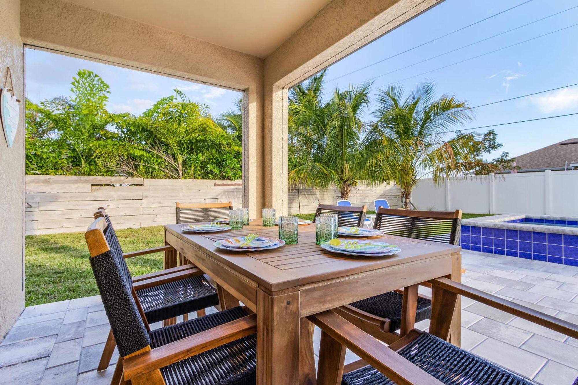 Holiday home Private And Heated Pool And Spa! - Manatees Paradise - Roelens Vacations Cape Coral