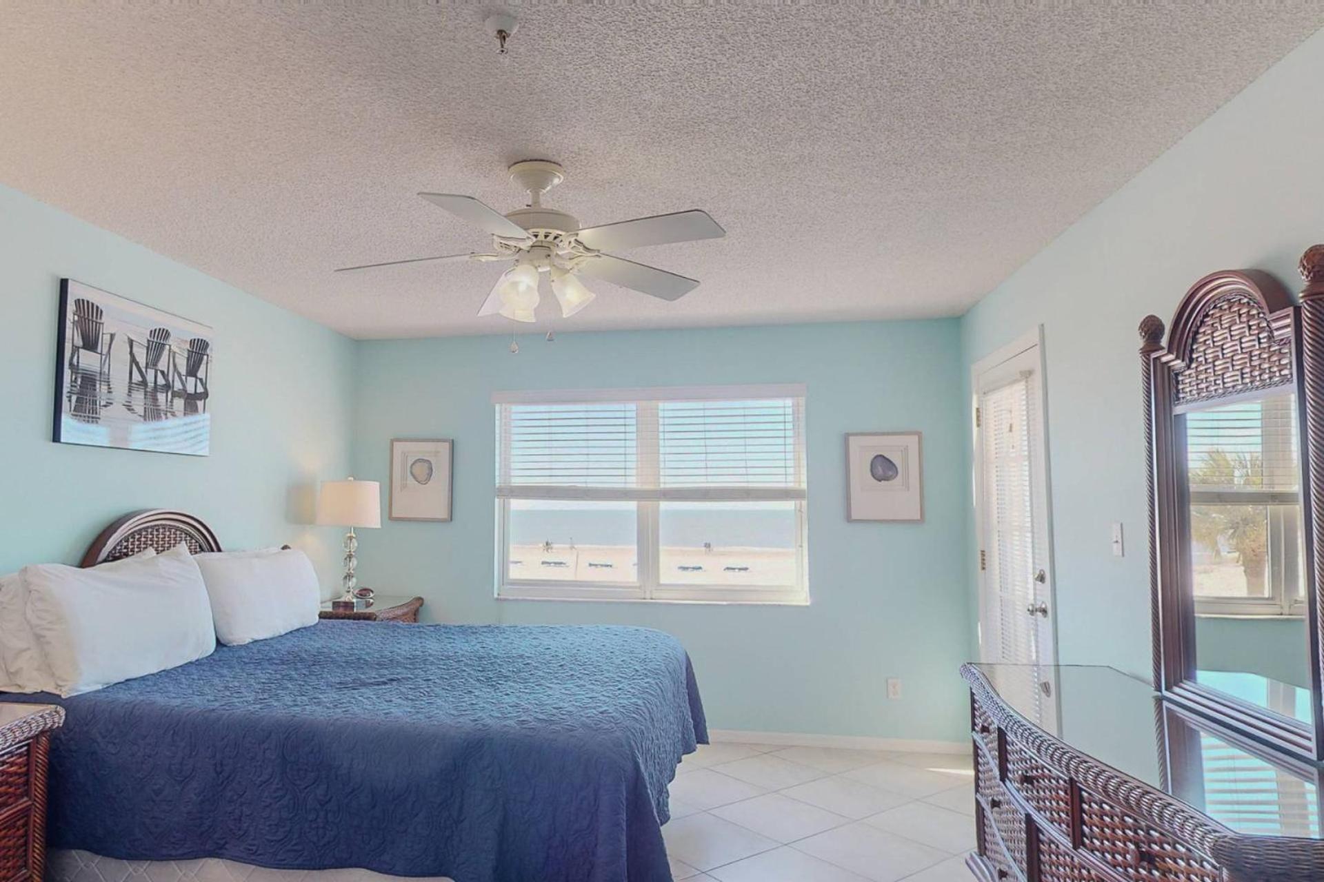 107 - Sea Breeze * St. Pete Beach