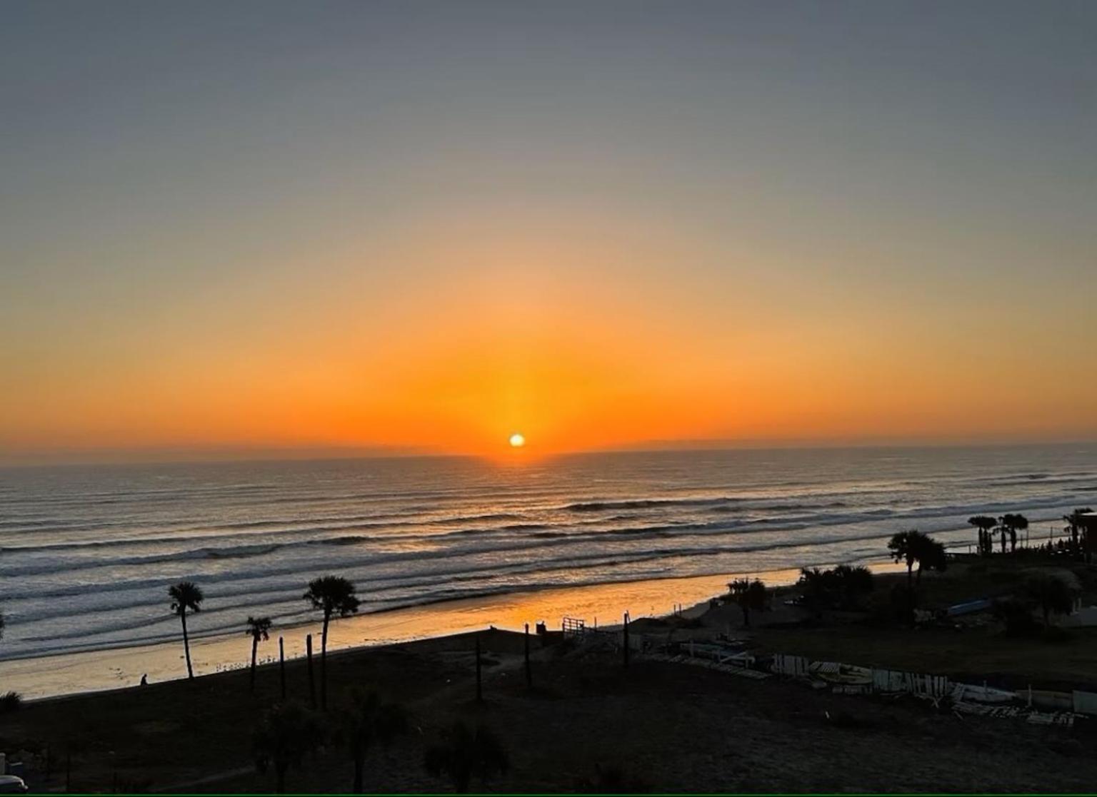 Open For 2025 Bikeweek - Luxury Beachfront - Private Balcony With Ocean View - Heated Pool - Hot Tub - Tiki Bar - Sauna Aparthotel