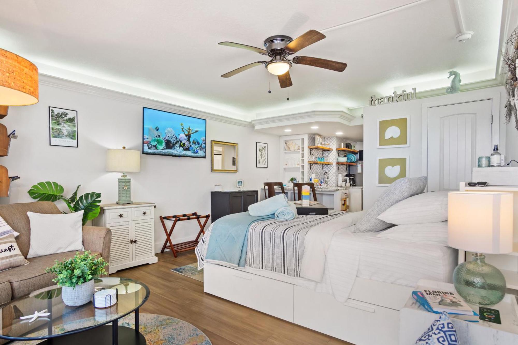Aparthotel Open For 2025 Bikeweek - Luxury Beachfront - Private Balcony With Ocean View - Heated Pool - Hot Tub - Tiki Bar - Sauna *