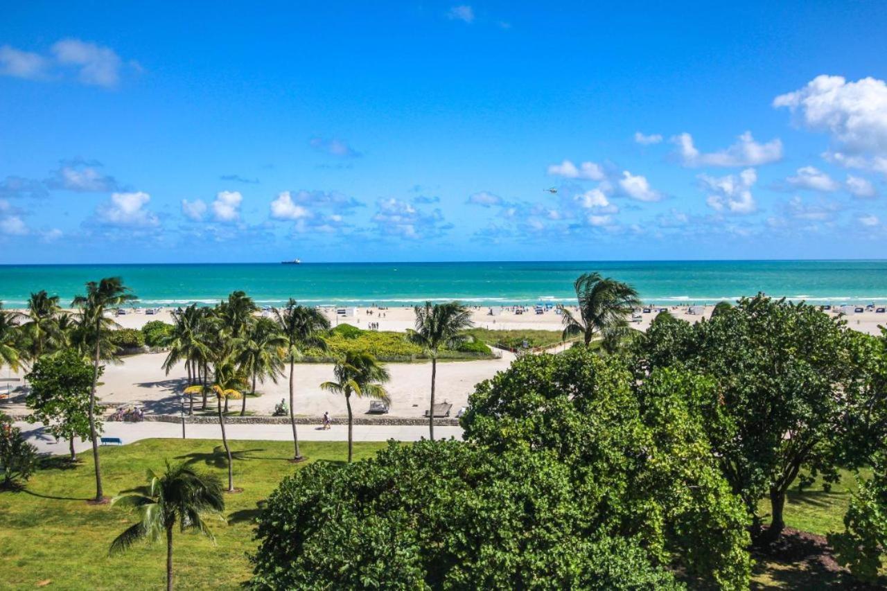 With Rooftop-pool And Bar On Ocean Dr Apartment Miami Beach