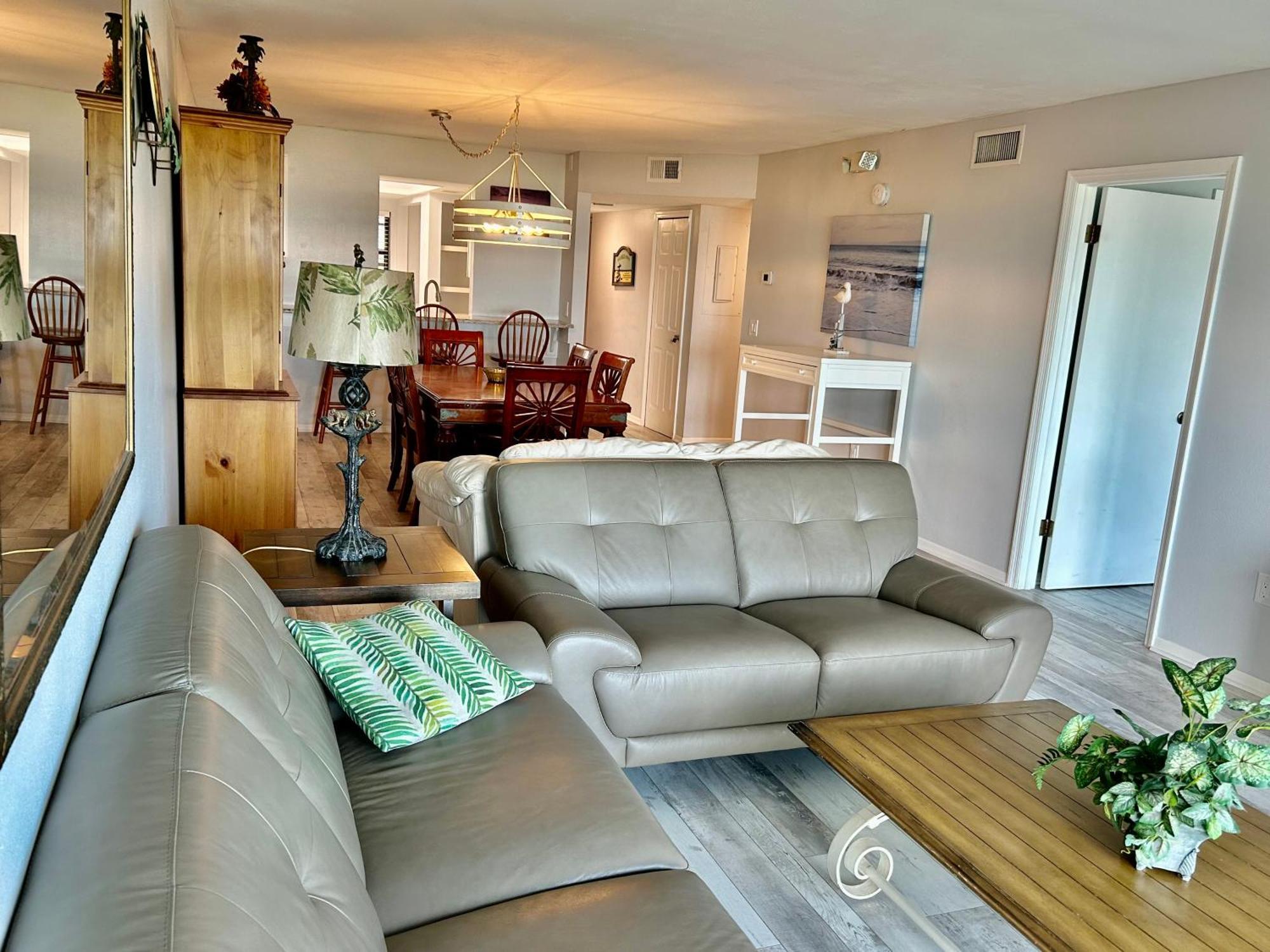 Apartment Living At Its Best! *