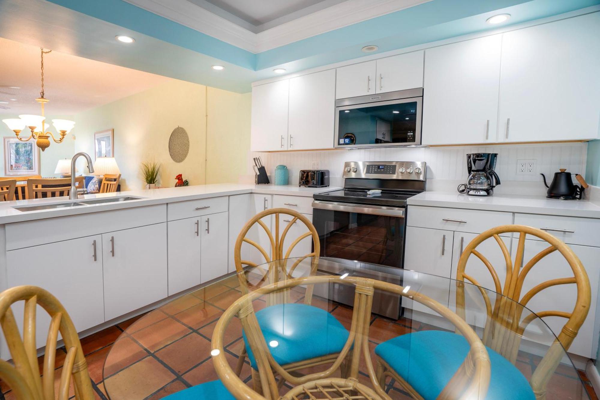 Nautical Adventures In Paradise Apartment *