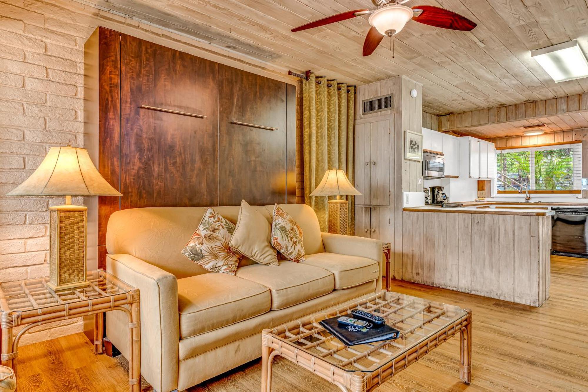 Captain Pip's Marina & Hideaway Resort 3*