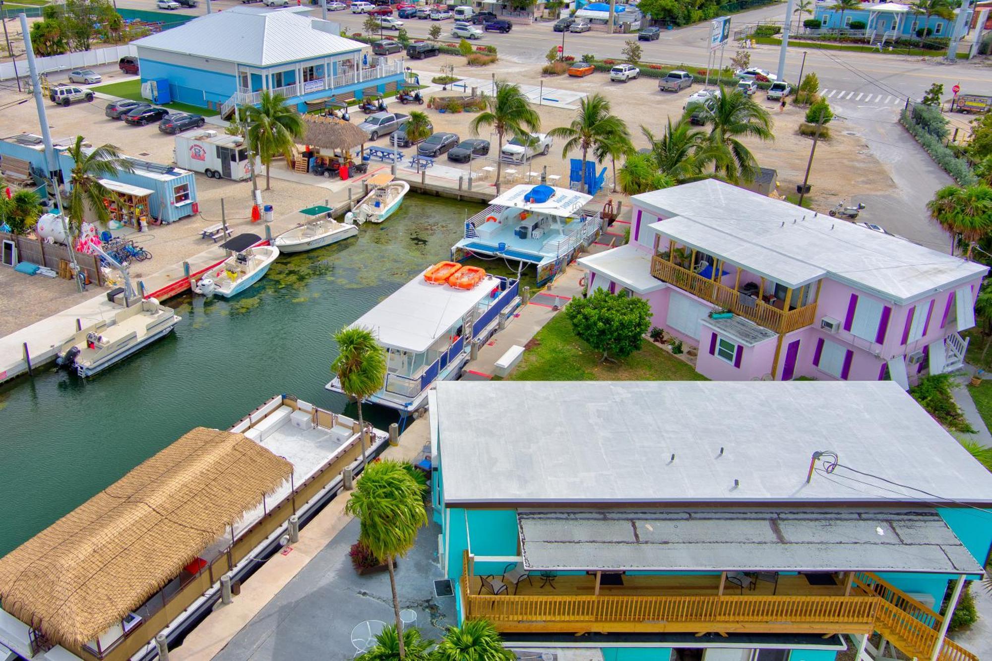 Captain Pip's Marina & Hideaway Resort