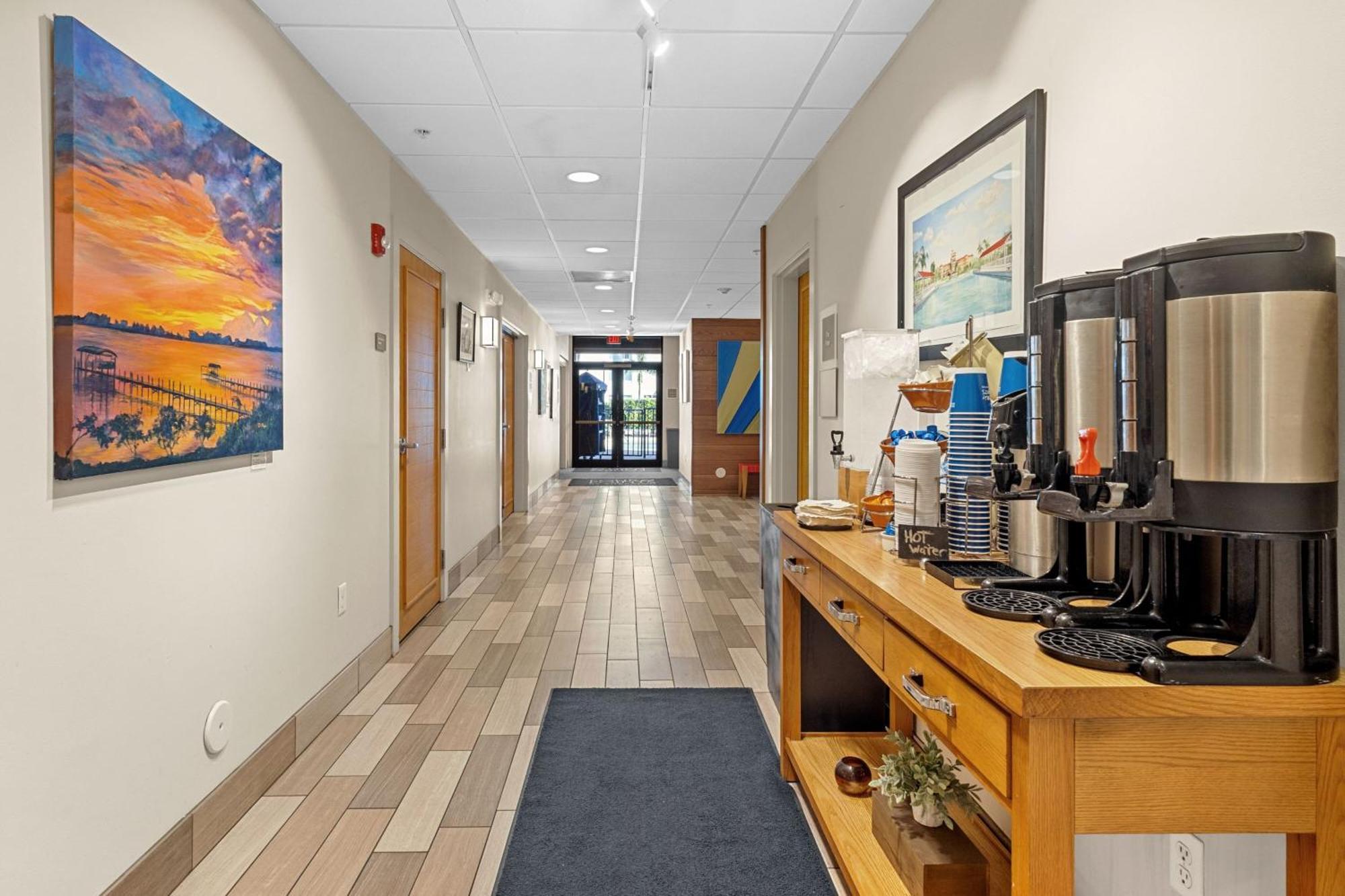 Four Points By Sheraton Harborside 4*