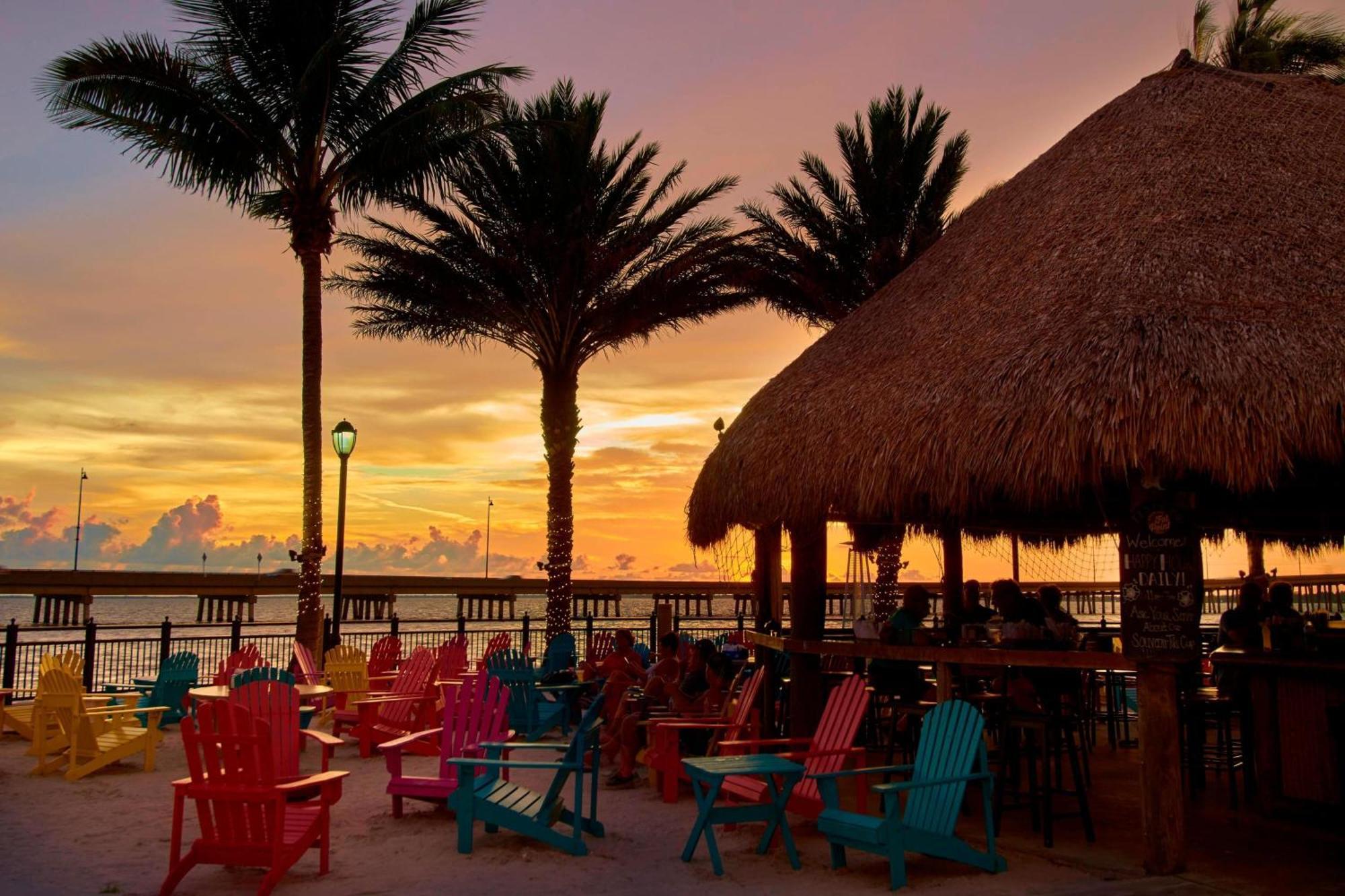 Four Points By Sheraton Harborside 4*