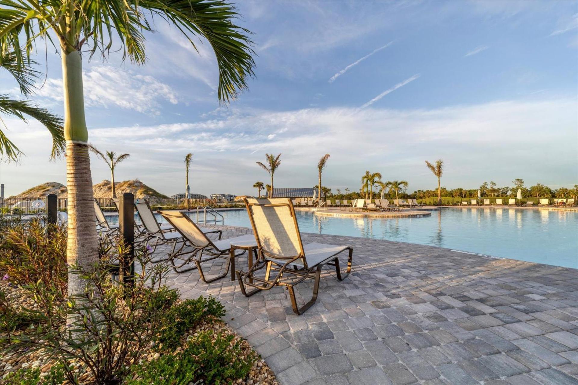Holiday home 14151 Heritage Landing Unit 1025