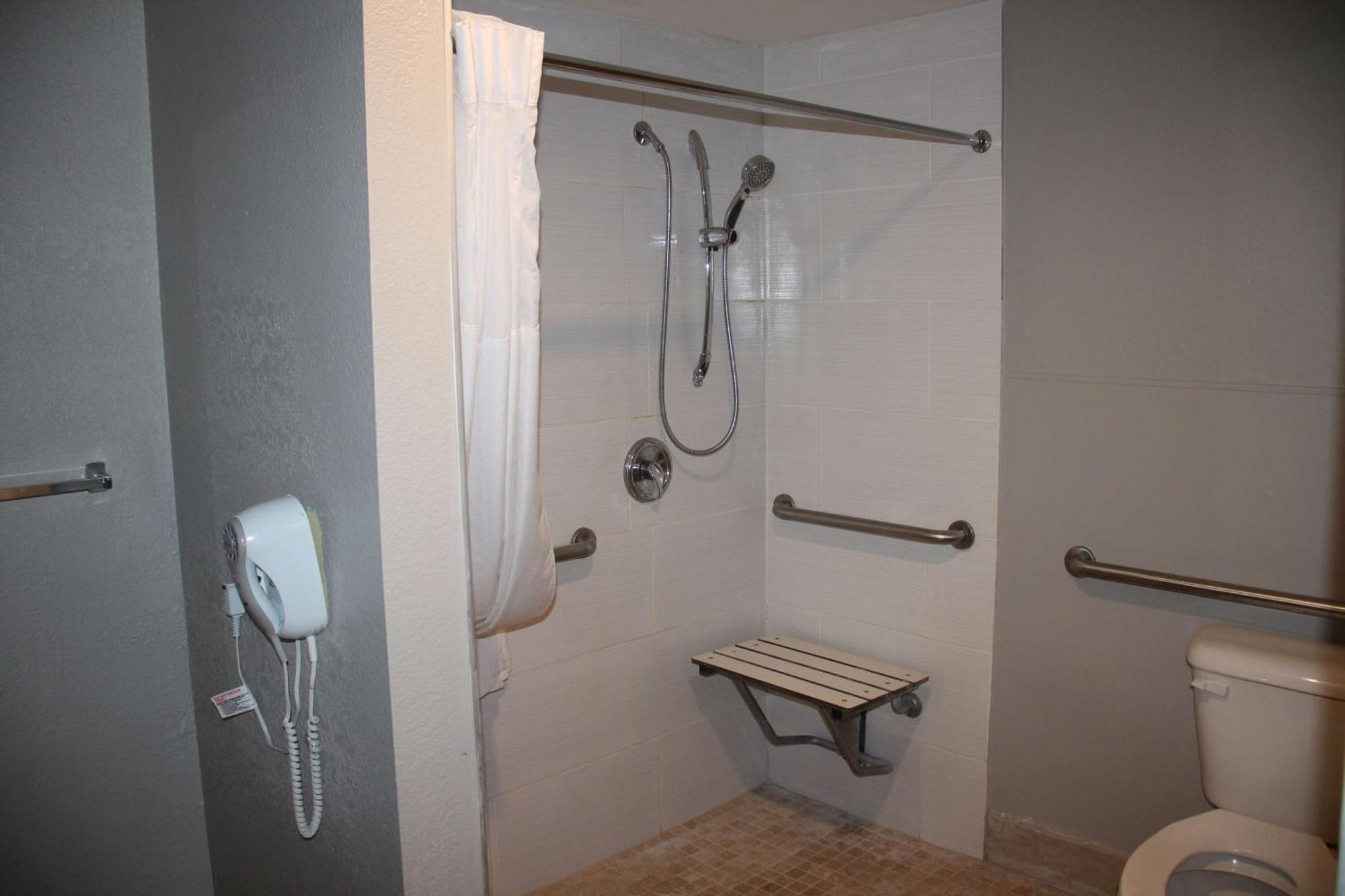 Boca Deerfield Beach; Surestay Collection By Bw 3* Deerfield Beach