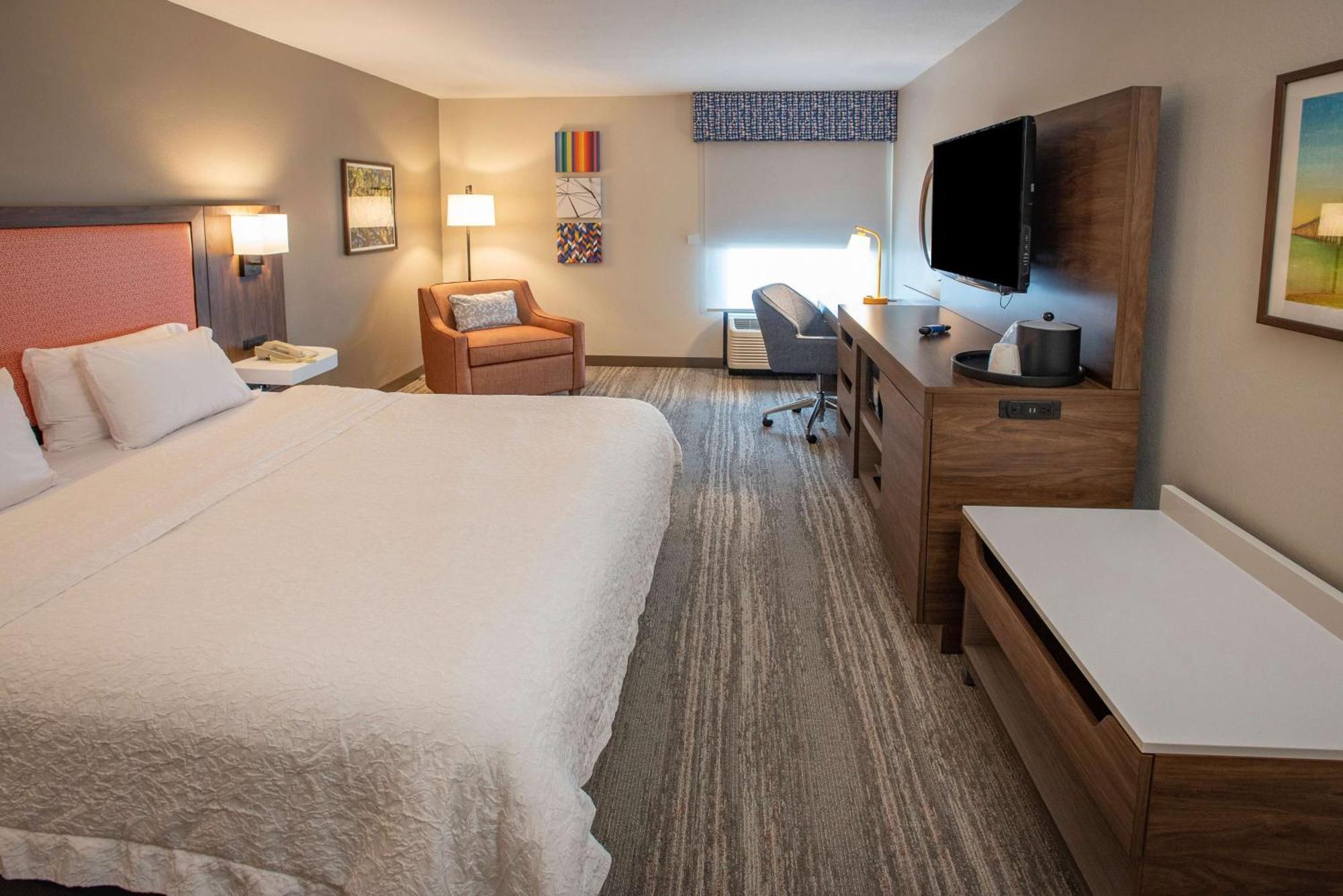 Hampton Pensacola-airport Hotel 3*