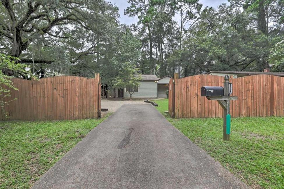 Escambia Apartment