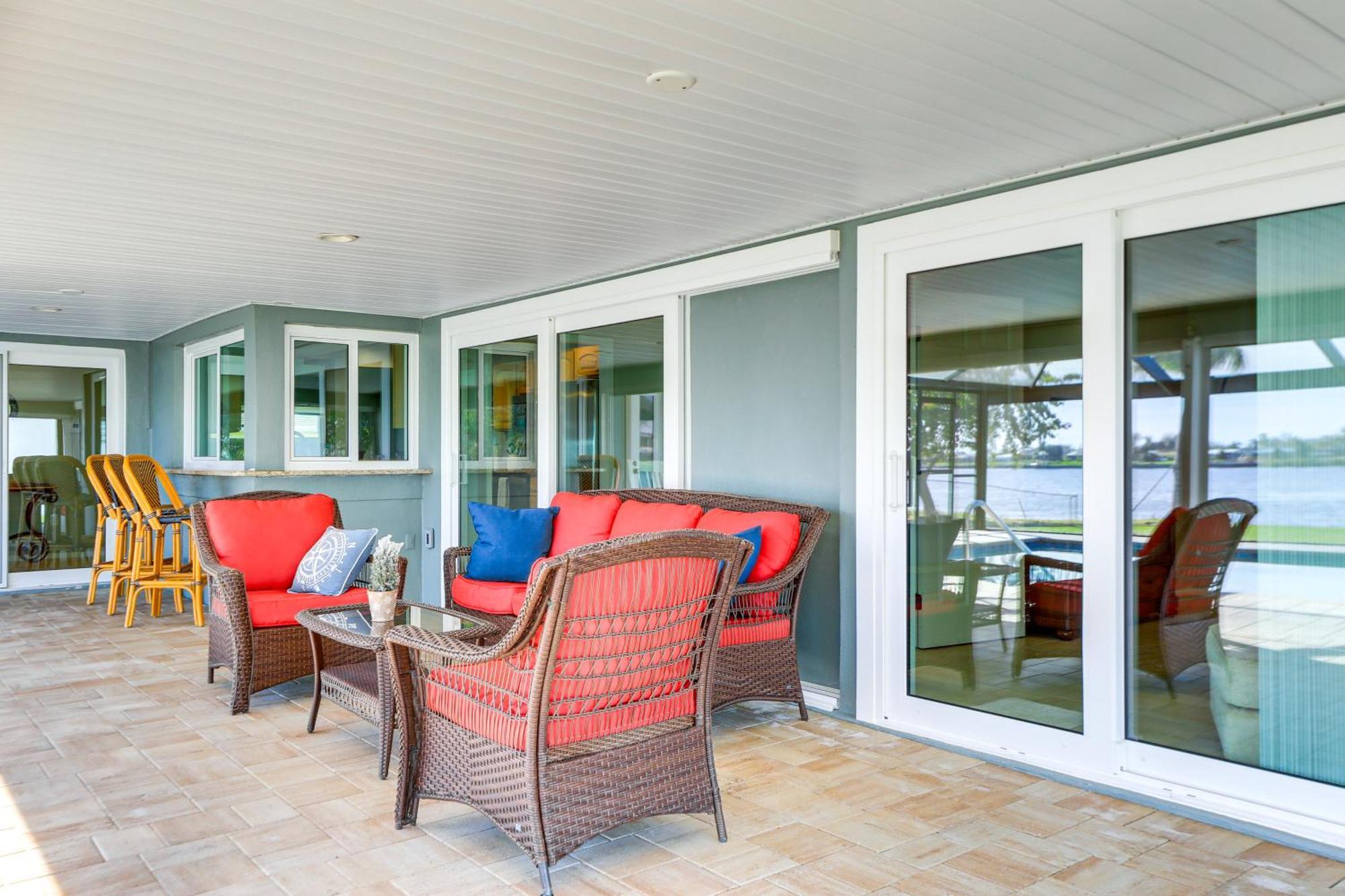 Waterfront With Pool And Lanai