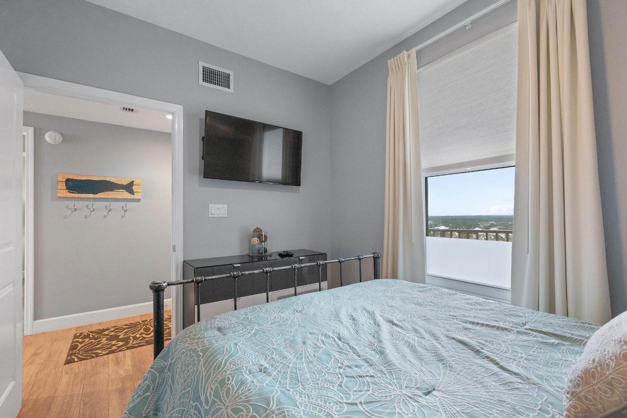 Grandview East 1203