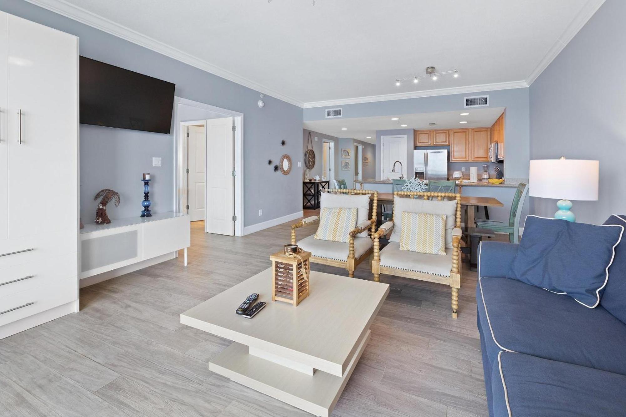 Grandview East 1203