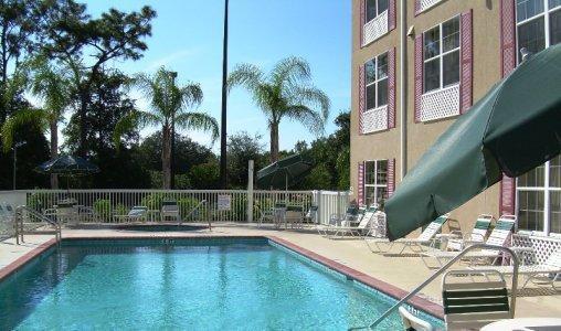 Express & East By Ihg 3* Sarasota
