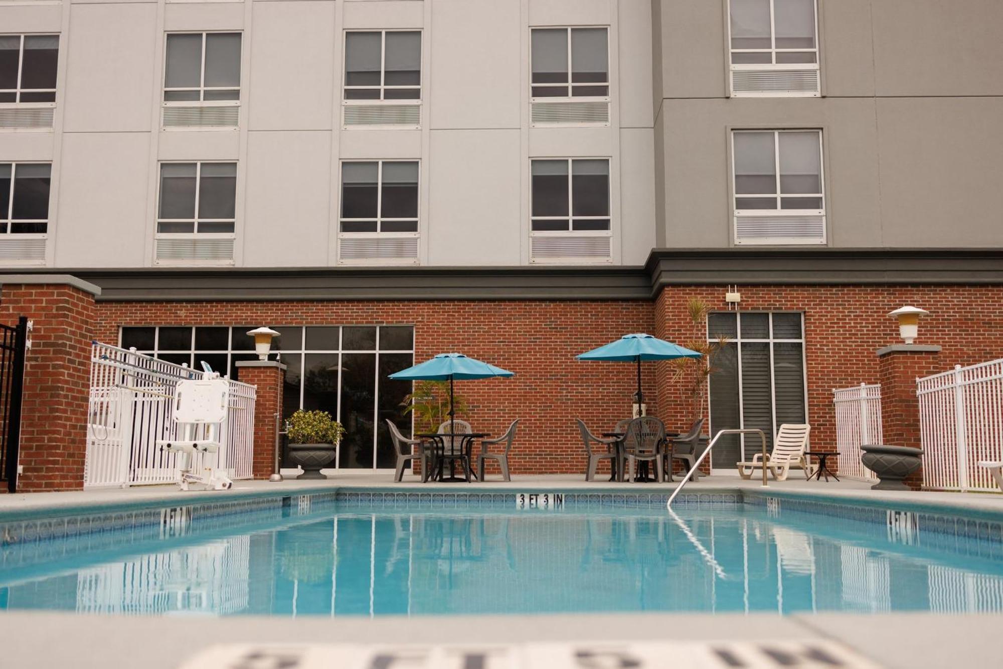 Hotel By Ihg Winter Haven