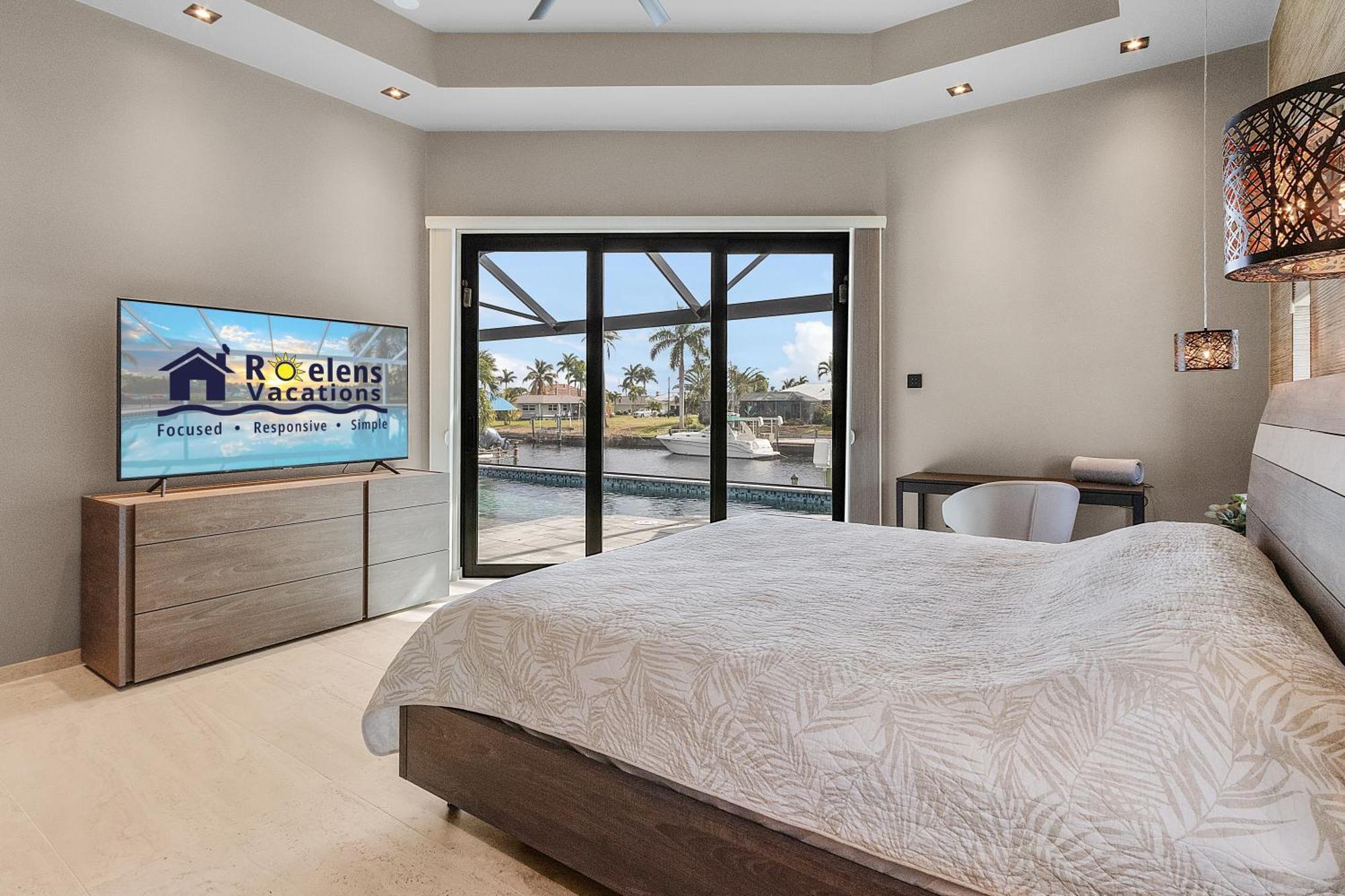 Minutes To The River! Dock, Tiki Hut, Heated Pool & And Awe! - Casa Luxe Palmera - Roelens Holiday home