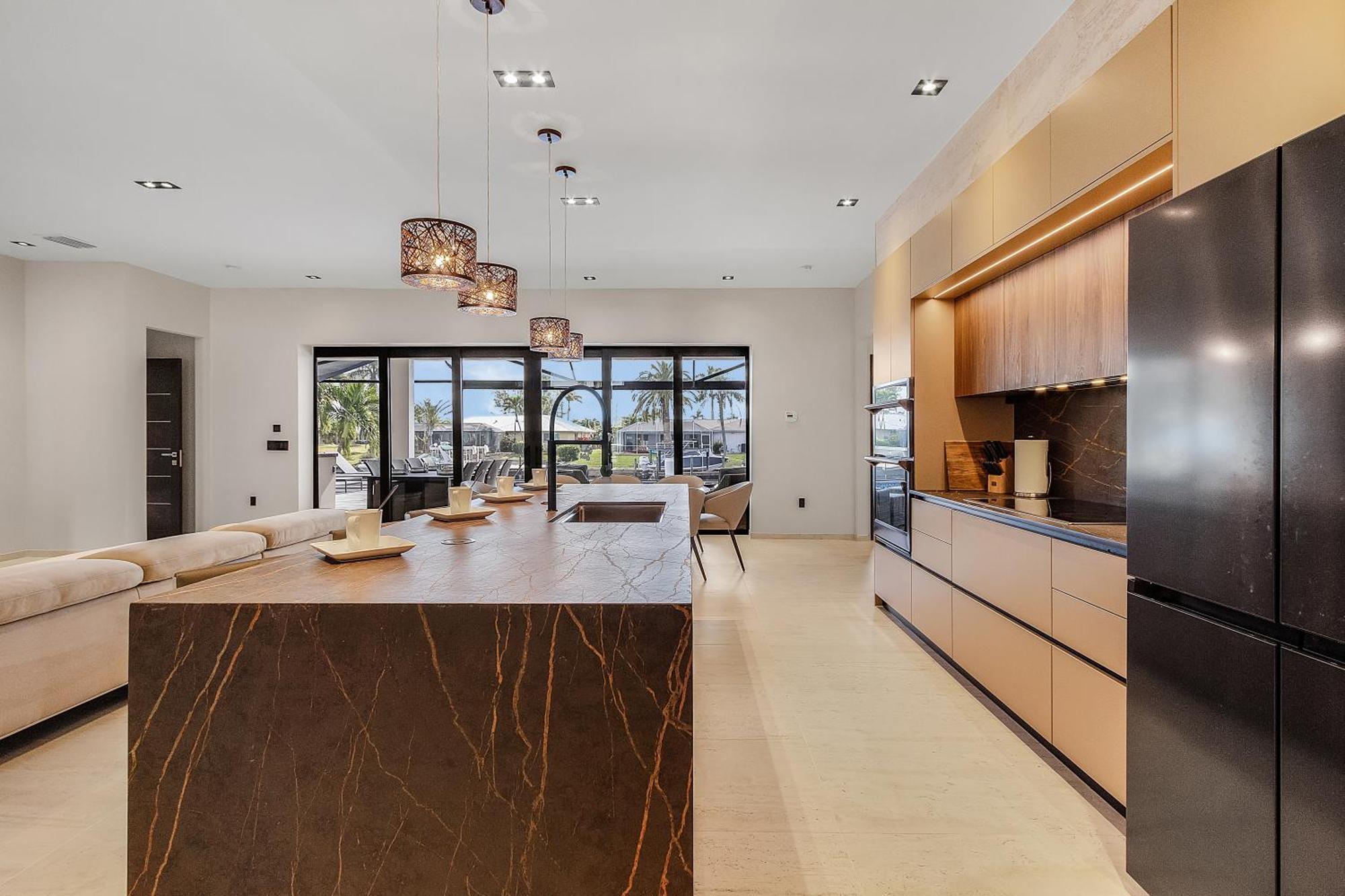Holiday home Minutes To The River! Dock, Tiki Hut, Heated Pool & And Awe! - Casa Luxe Palmera - Roelens *