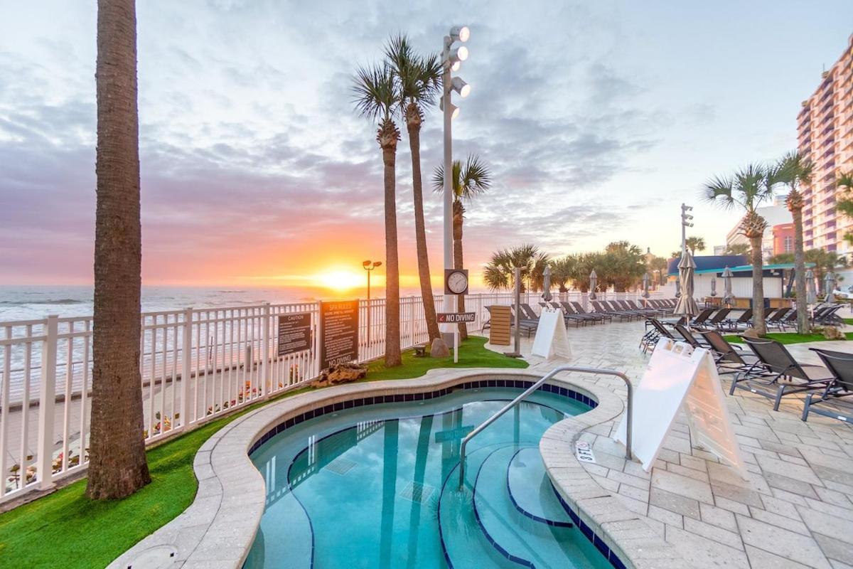 Vacation In Comfort And Luxury - 1 Bedroom Direct Oceanfront - Wyndham Ocean Walk 1706 * Daytona Beach