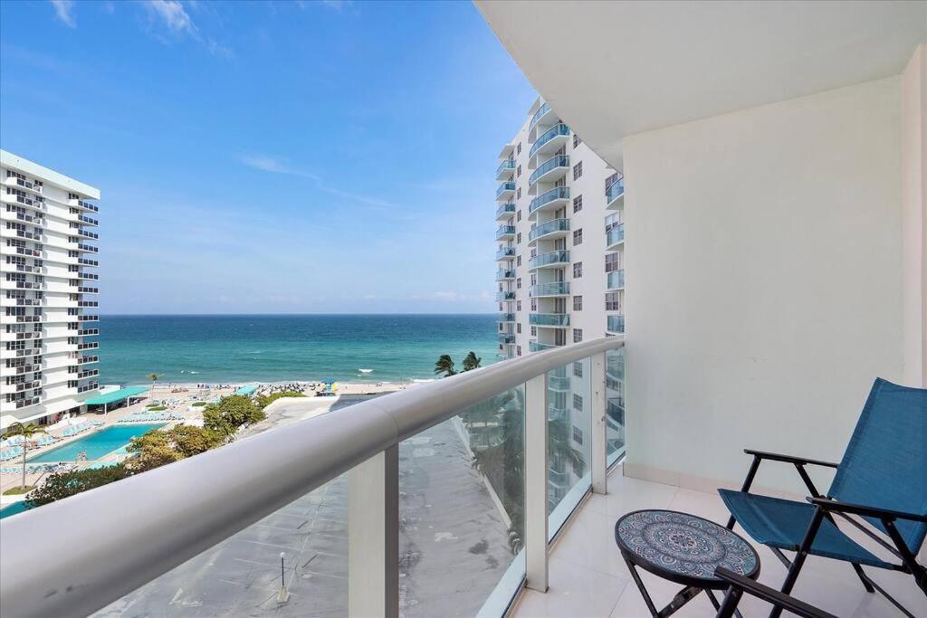 Beachfront 2 Bedroom At Tides 8th Floor Apartment