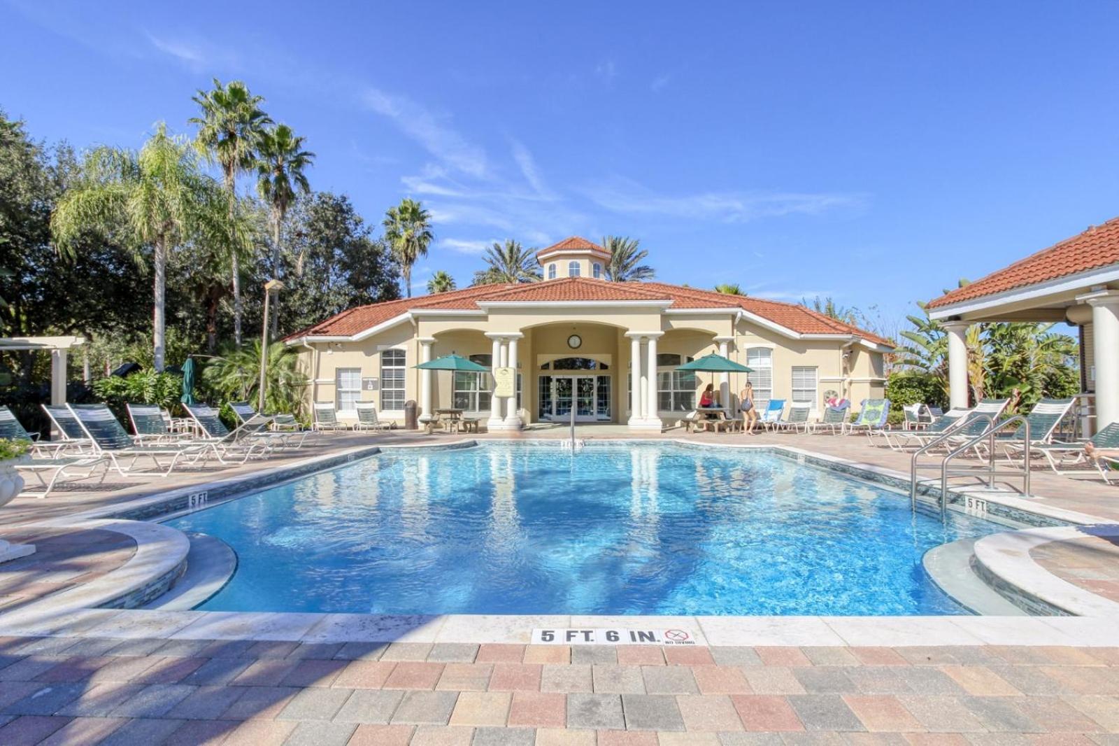 Esmerald Island Oasis: Your Perfect Getaway Near