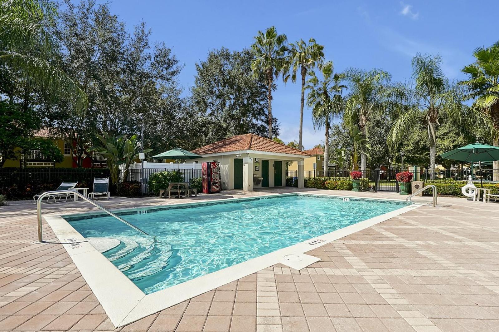 Esmerald Island Oasis: Your Perfect Getaway Near Holiday home *