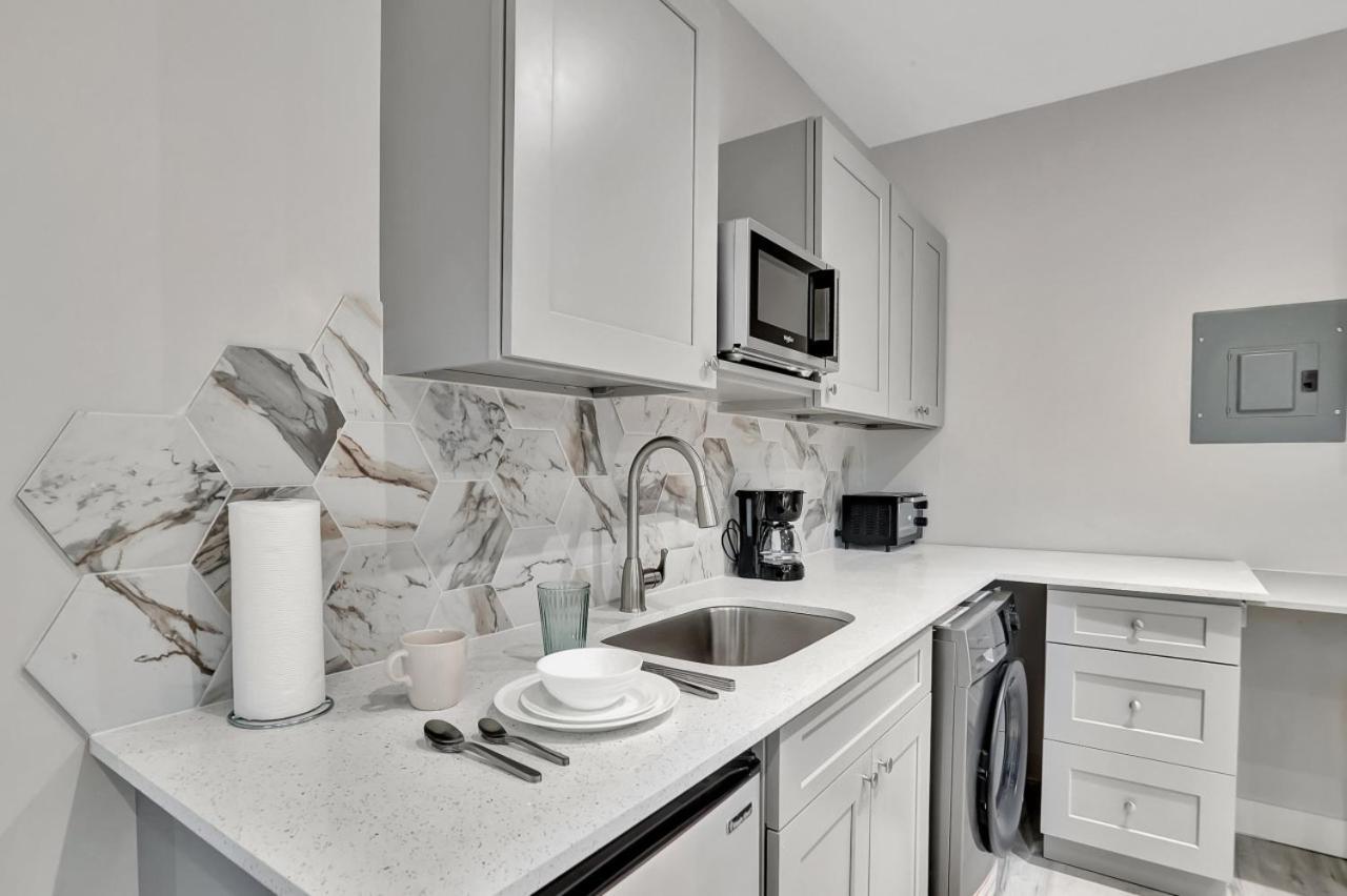 Apartment Right Off Olas - Steps To Ftl 2c