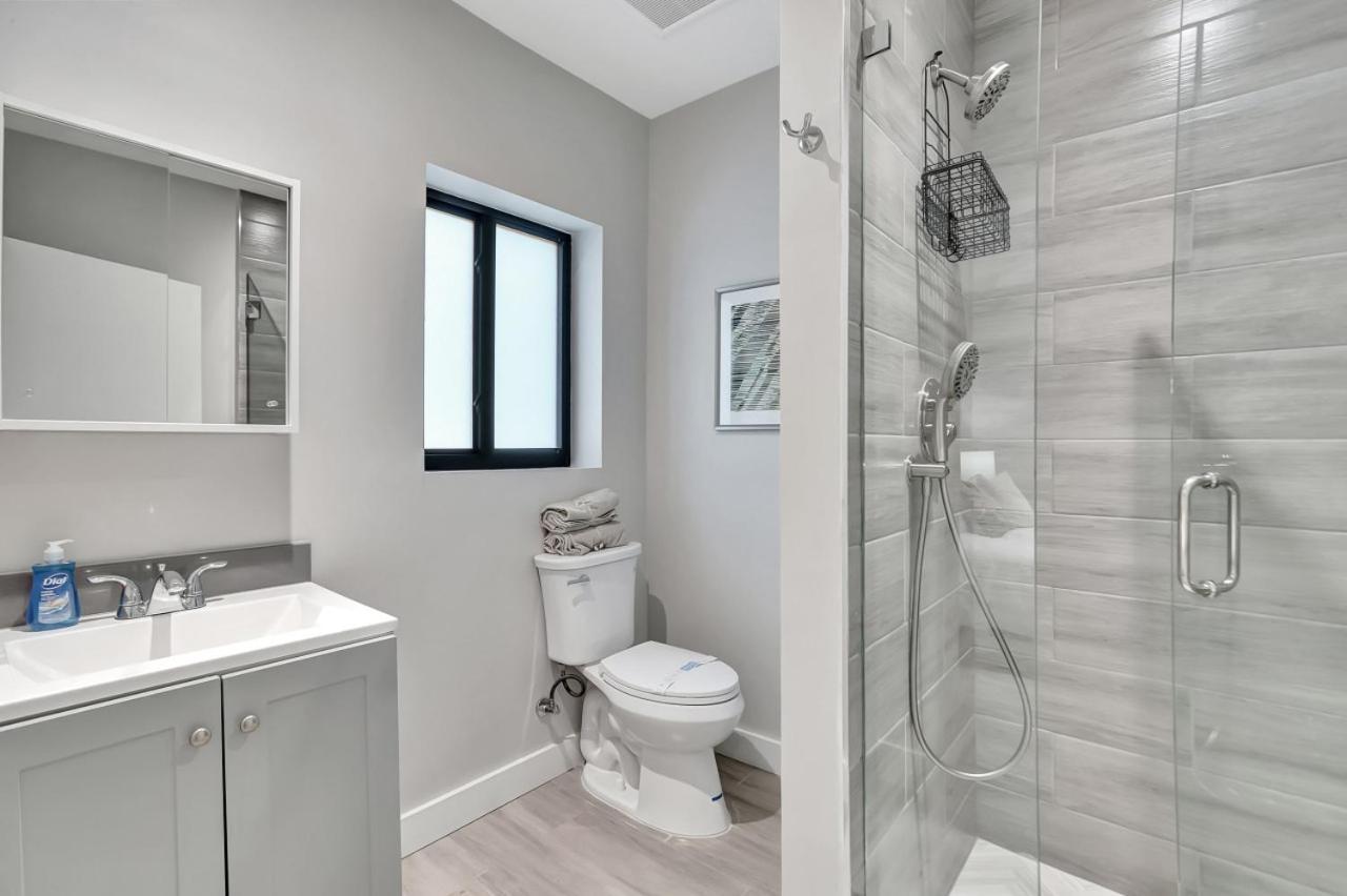Apartment Right Off Olas - Steps To Ftl 2c