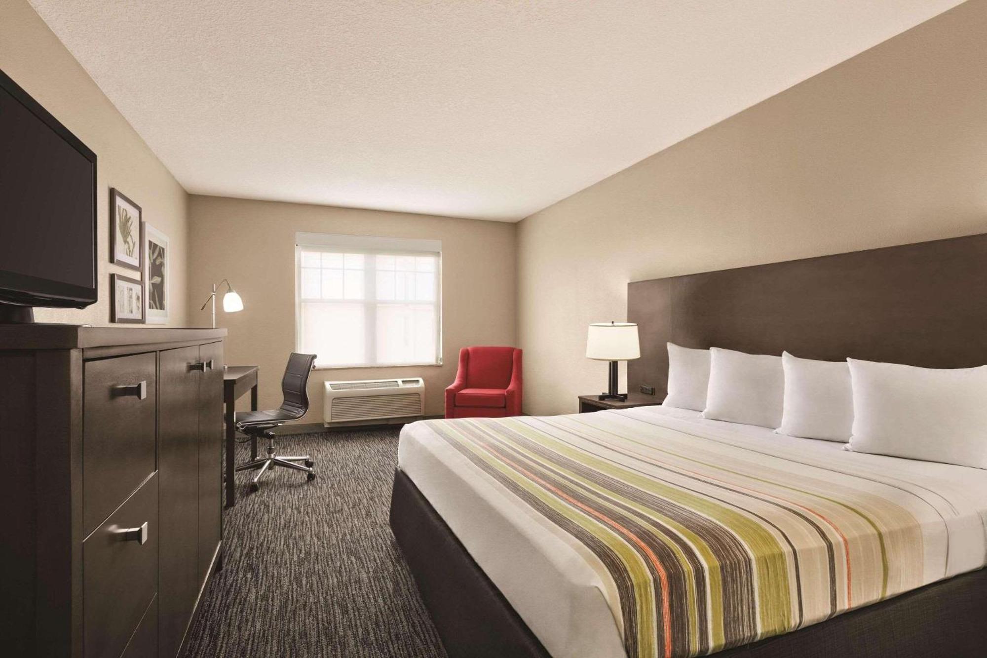 Country & By Radisson, Tampa-brandon, Fl