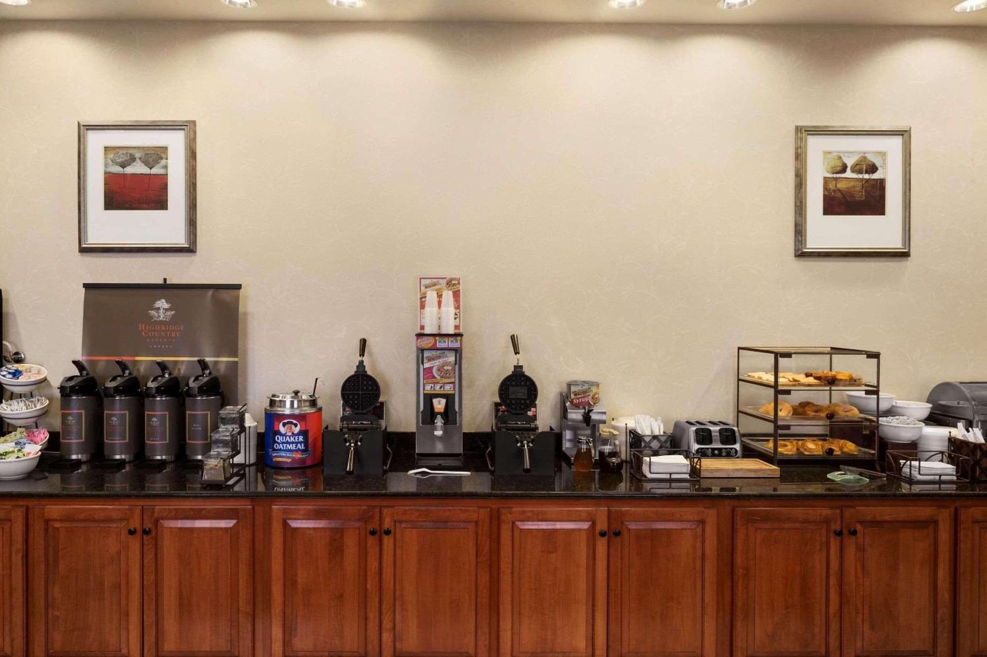 Hotel Country & By Radisson, Crestview, Fl 3*