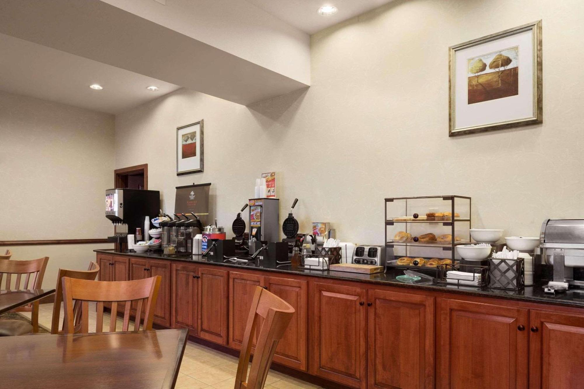 Country & By Radisson, Crestview, Fl 3*