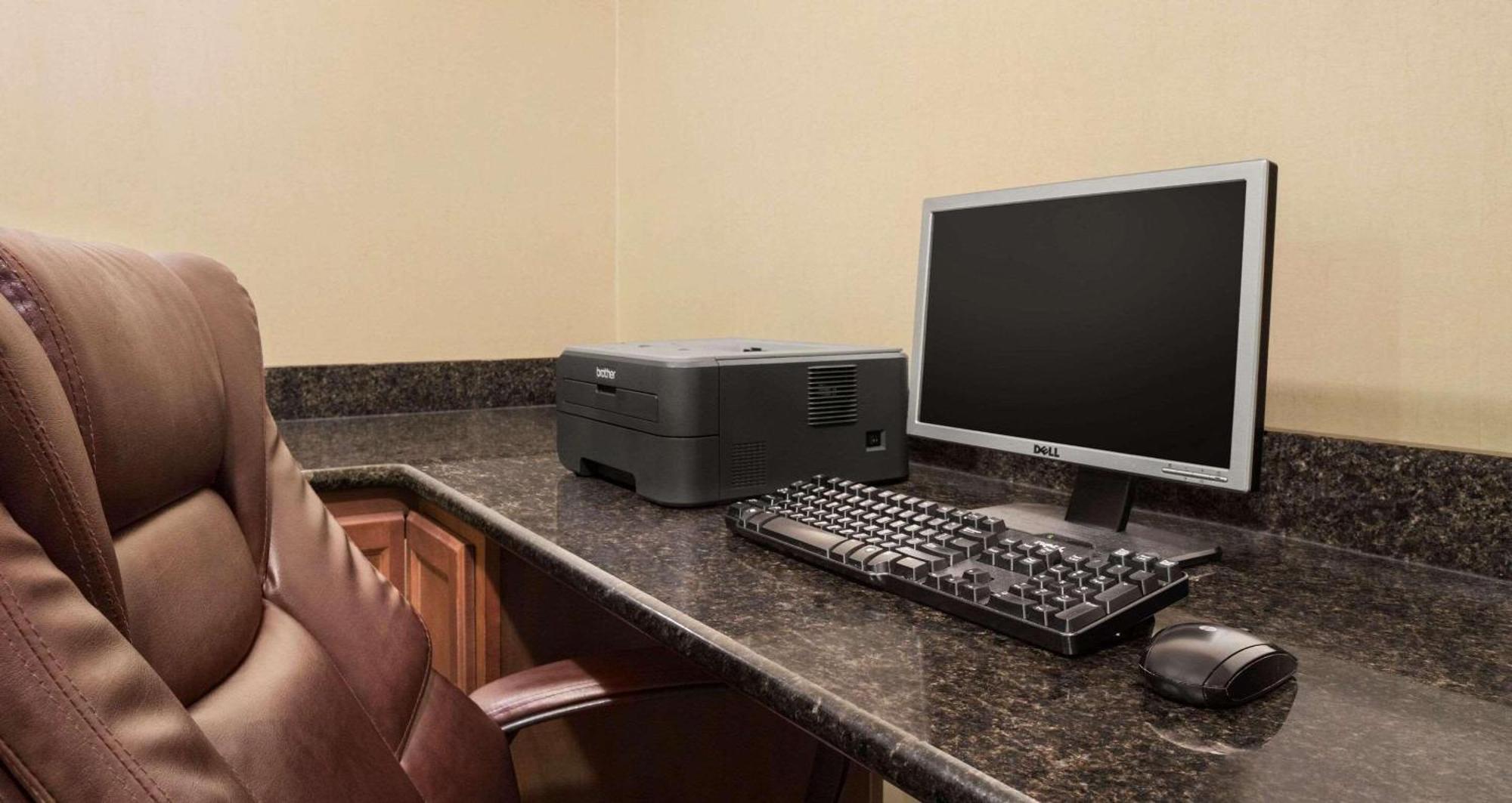 Country & By Radisson, Crestview, Fl