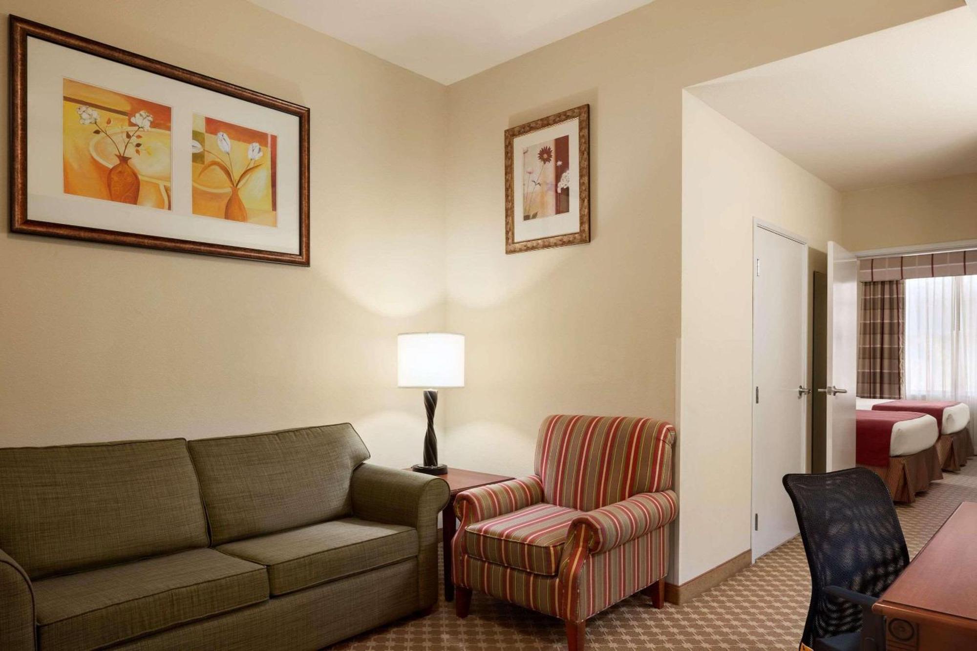 Country & By Radisson, Crestview, Fl Crestview