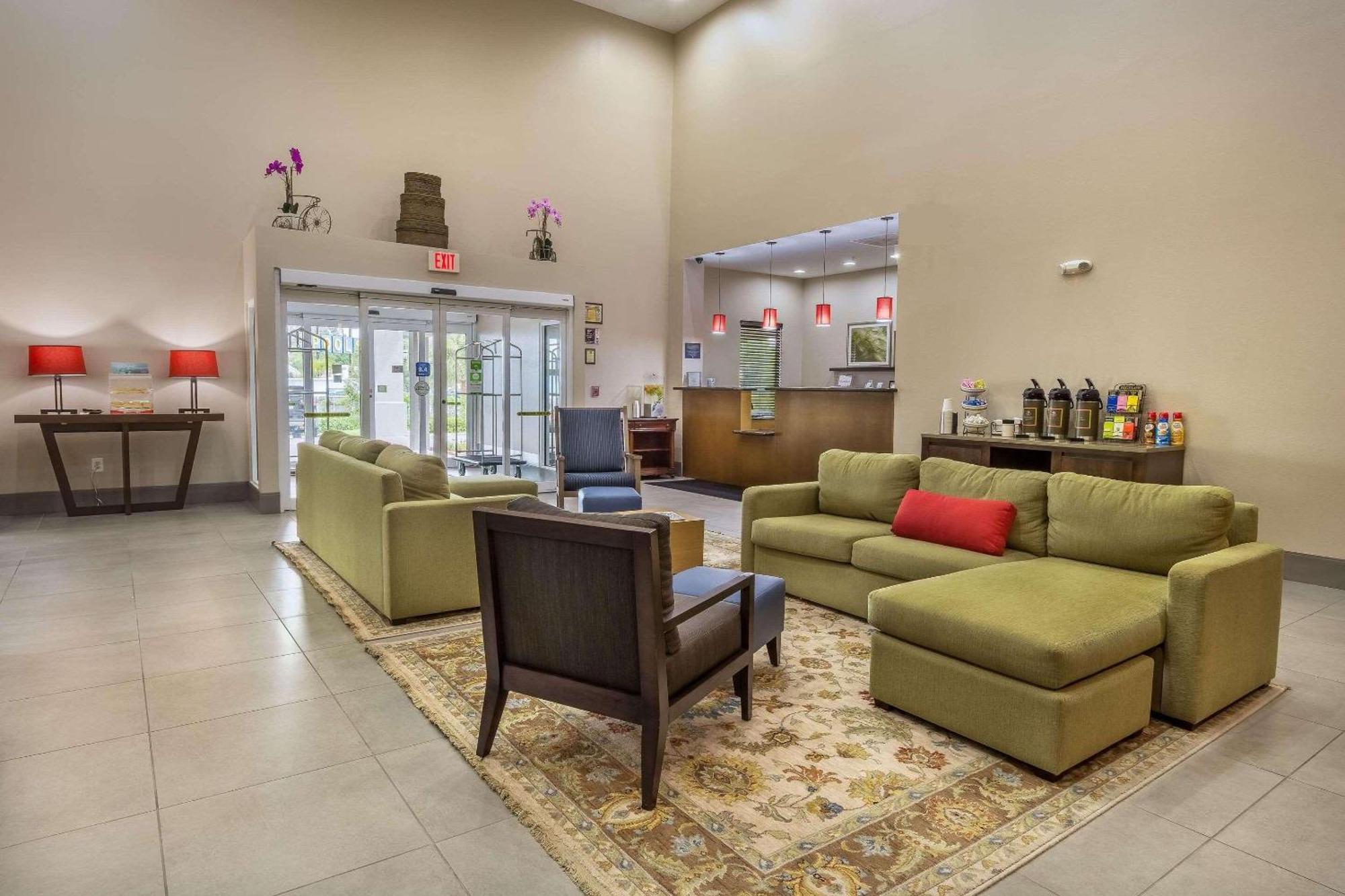 Hotel Country & By Radisson, St Petersburg - Clearwater, Fl Pinellas Park