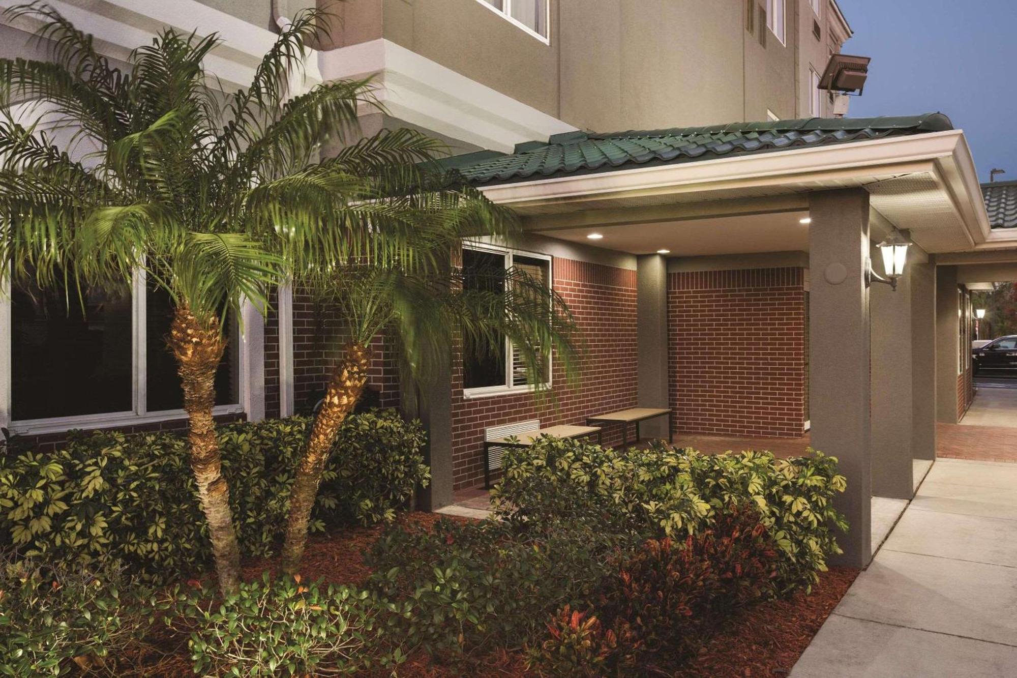 Country & By Radisson, St Petersburg - Clearwater, Fl