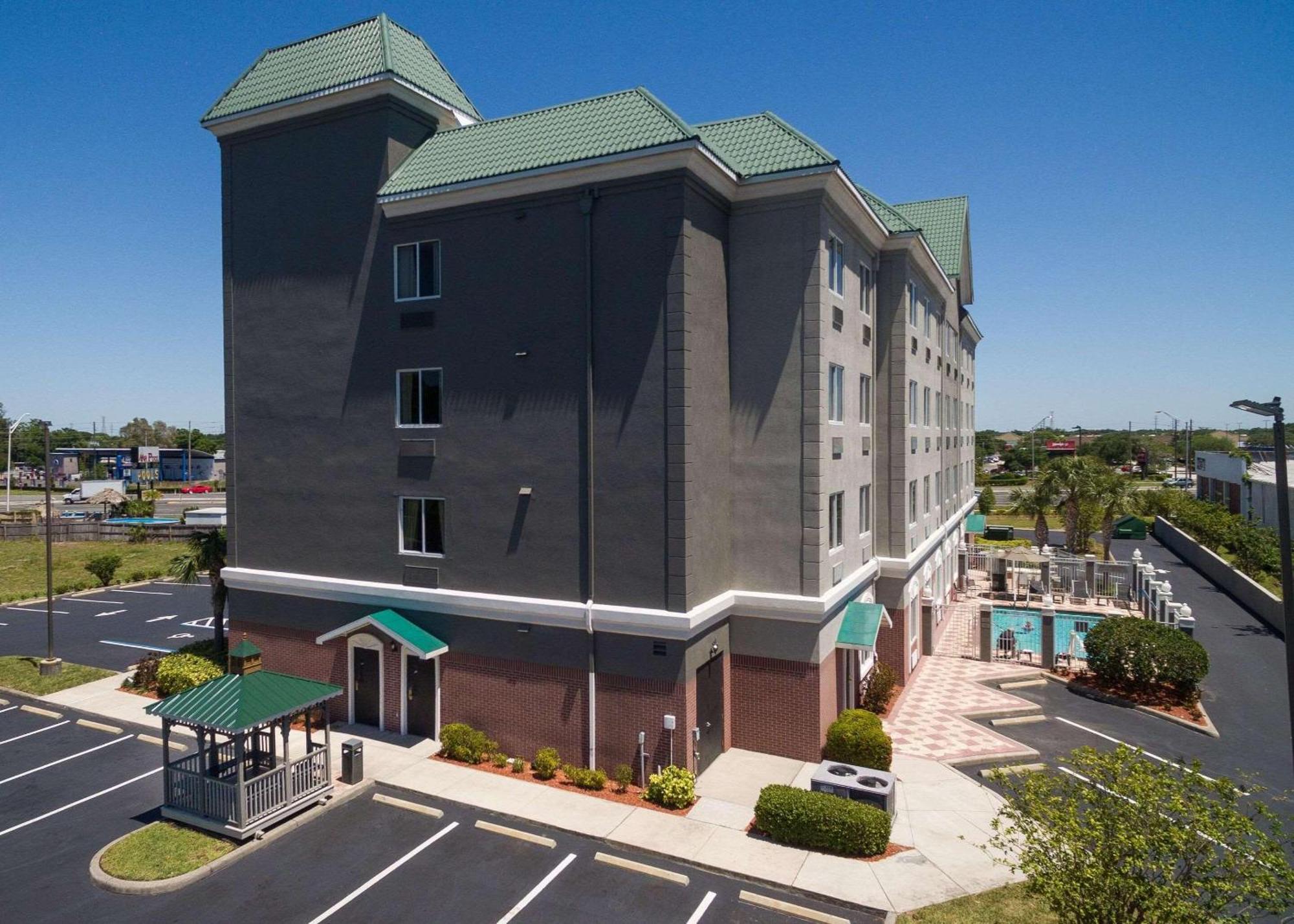 Country & By Radisson, St Petersburg - Clearwater, Fl Hotel Pinellas Park