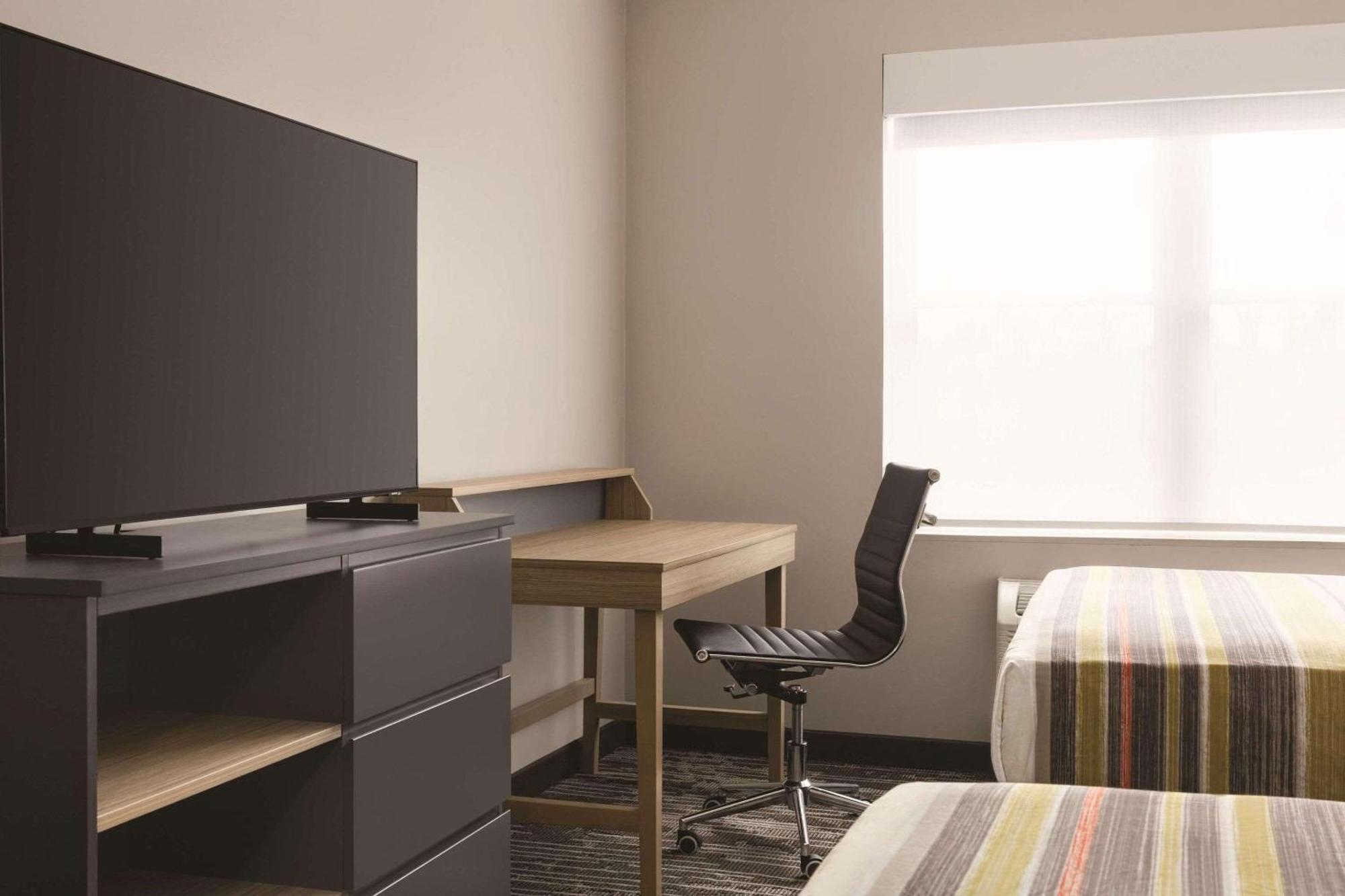Country & By Radisson, City, Fl 2* Panama City