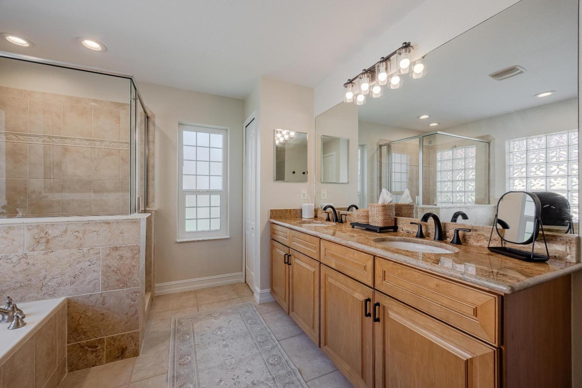 Lakeview!, Heated Pool And -villa Lakeside Escape - Roelens Vacations Cape Coral