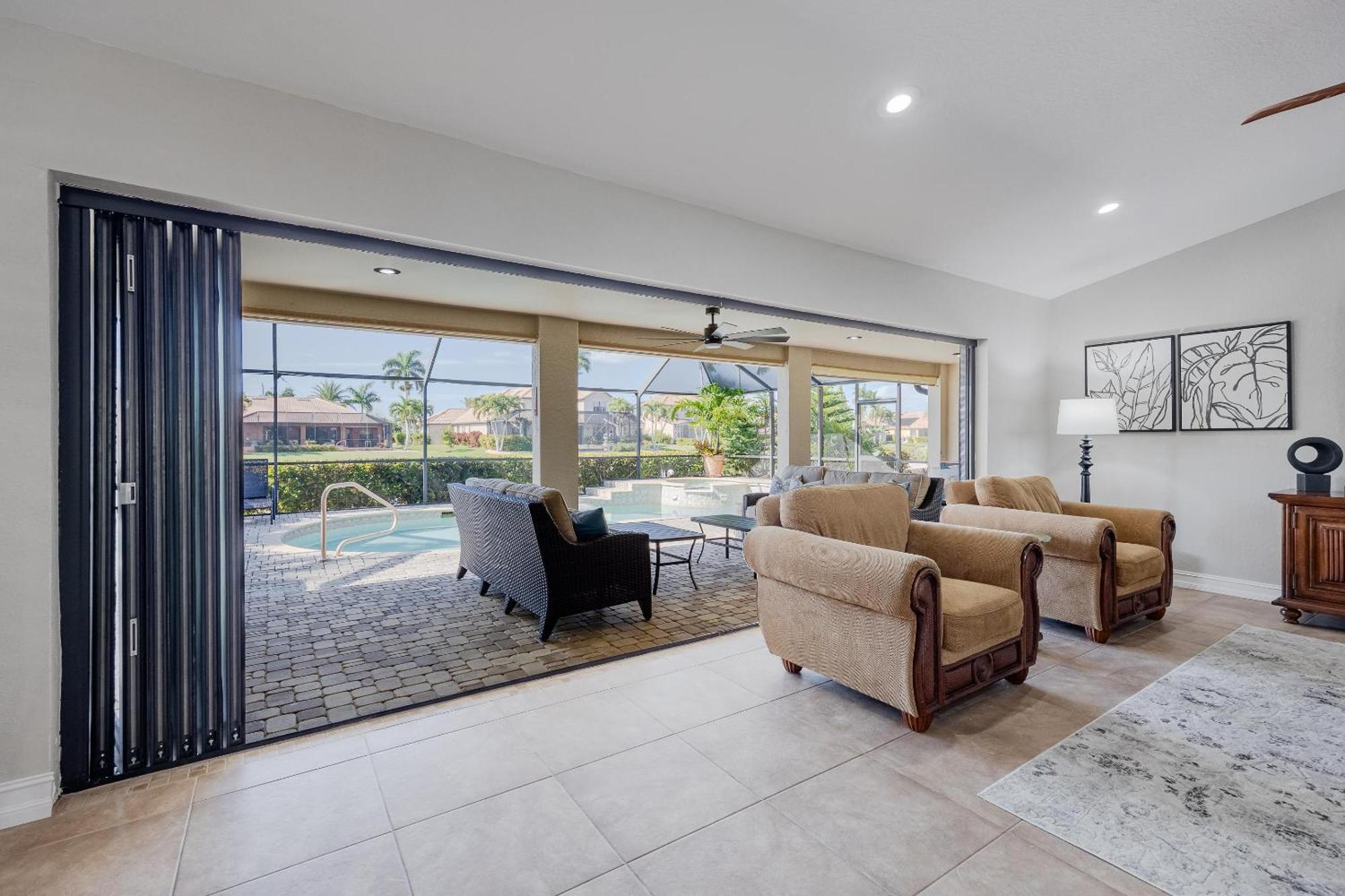 Lakeview!, Heated Pool And -villa Lakeside Escape - Roelens Vacations Holiday home *