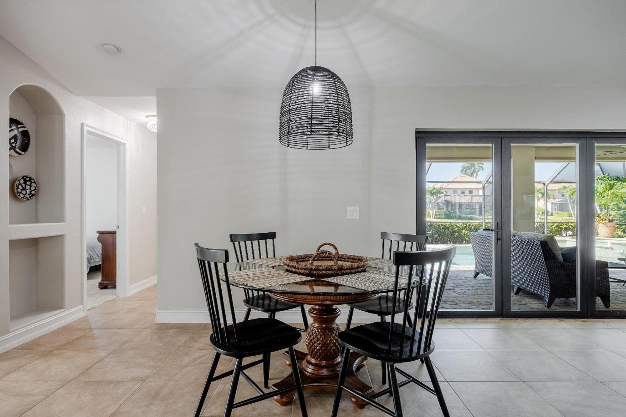Lakeview!, Heated Pool And -villa Lakeside Escape - Roelens Vacations *