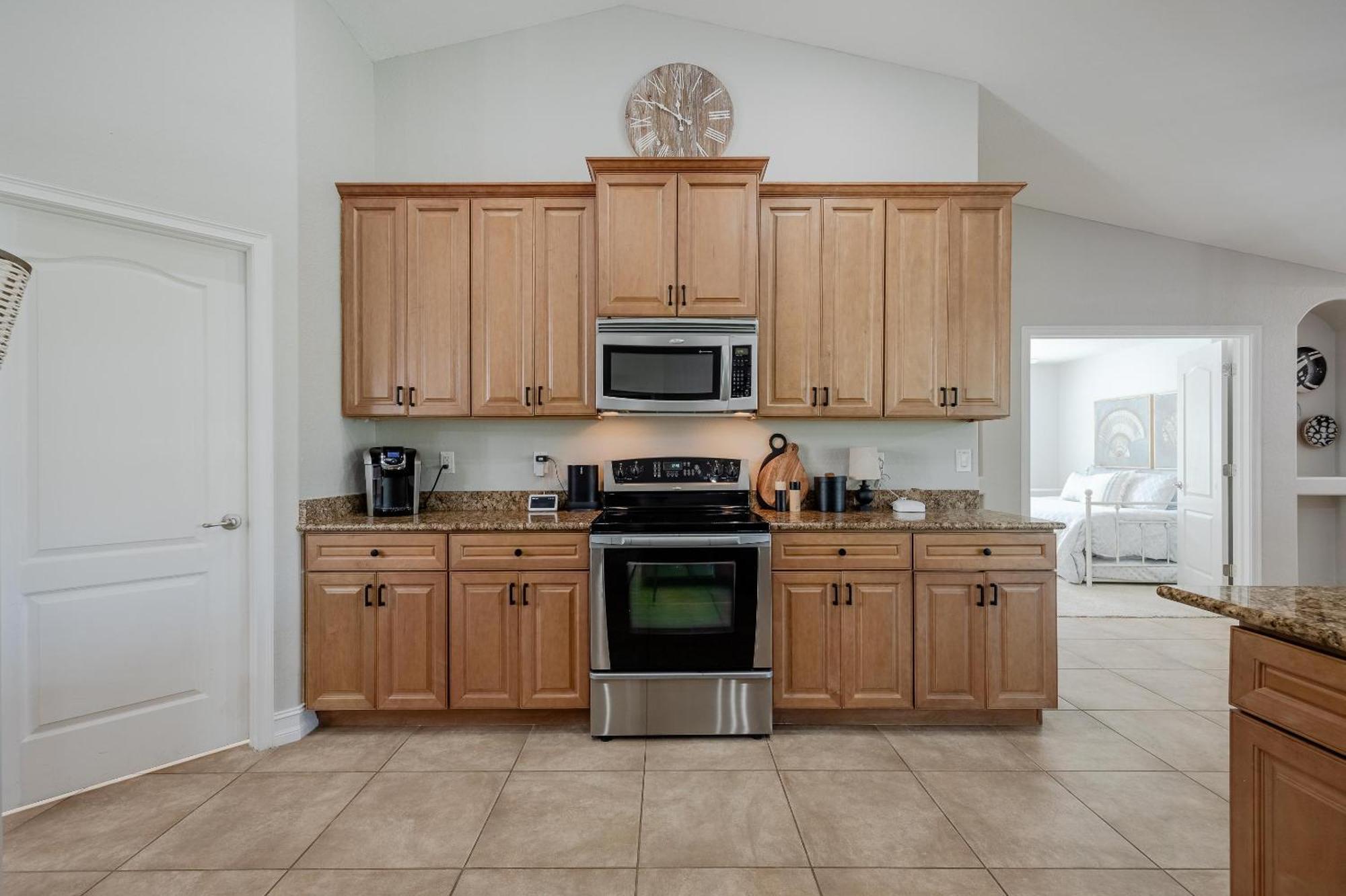 Lakeview!, Heated Pool And -villa Lakeside Escape - Roelens Vacations * Cape Coral