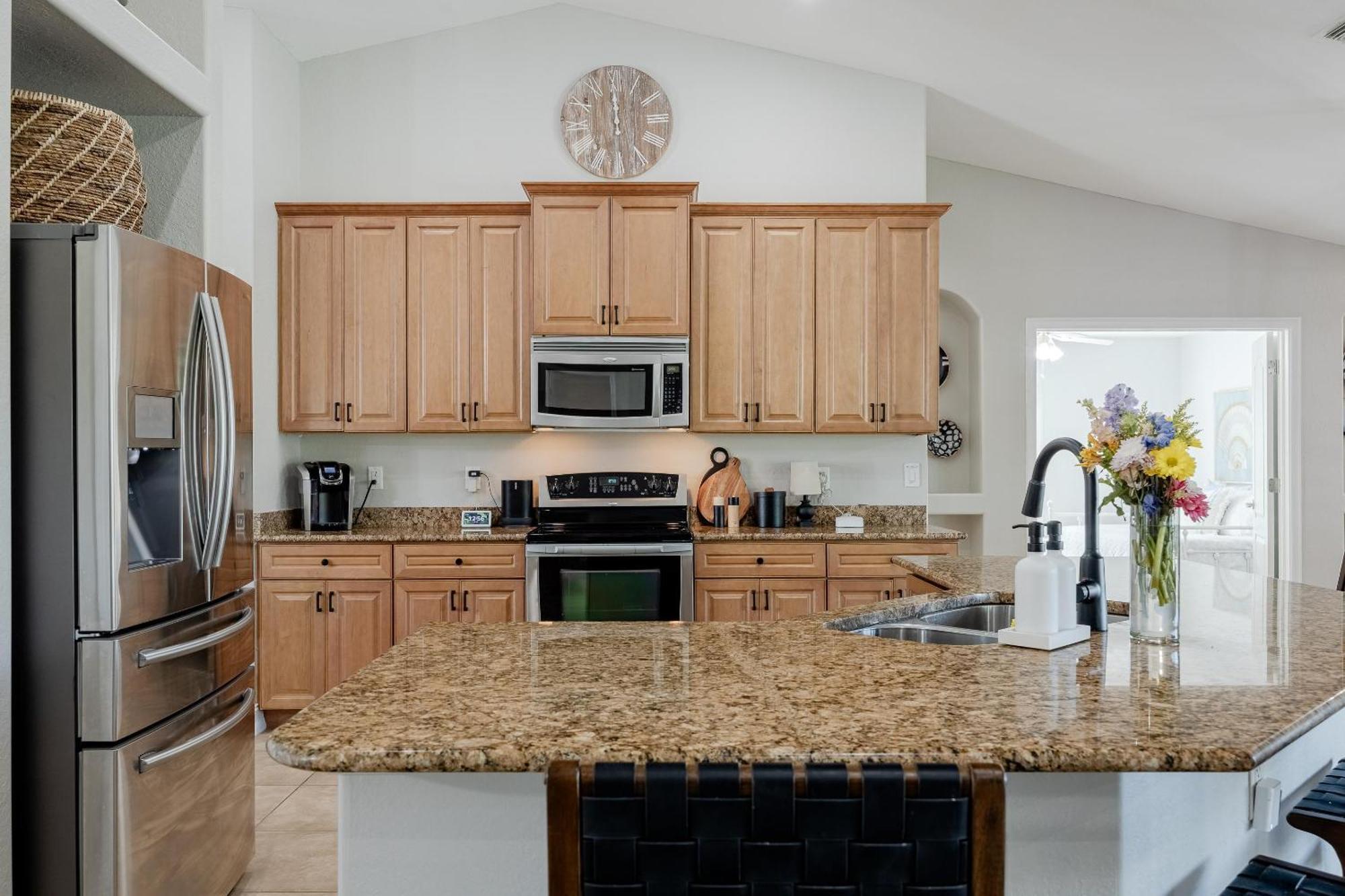 Lakeview!, Heated Pool And -villa Lakeside Escape - Roelens Vacations Holiday home Cape Coral