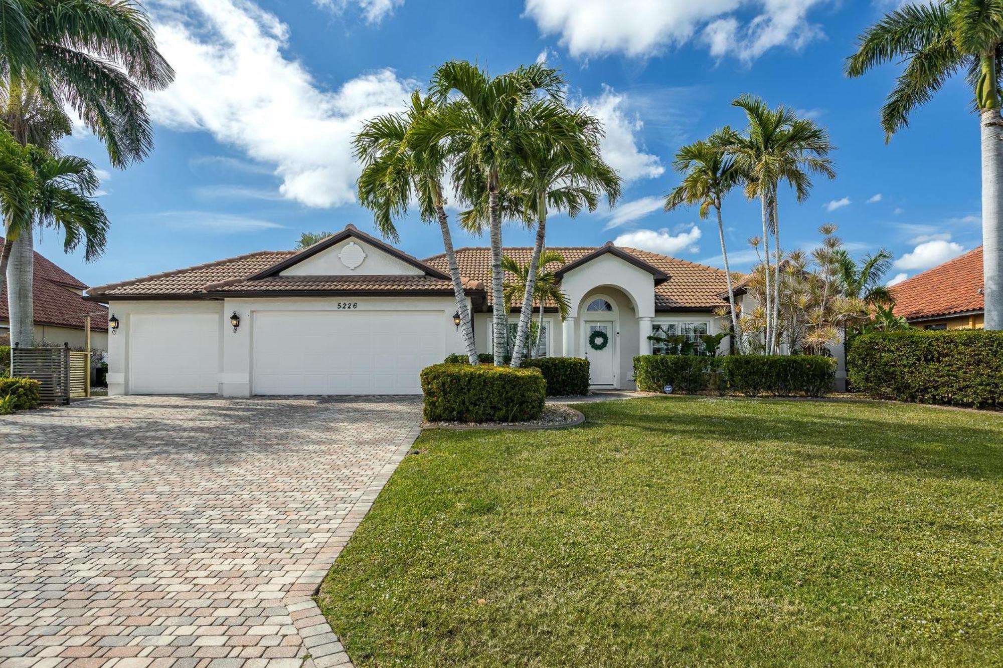 Lakeview!, Heated Pool And -villa Lakeside Escape - Roelens Vacations *