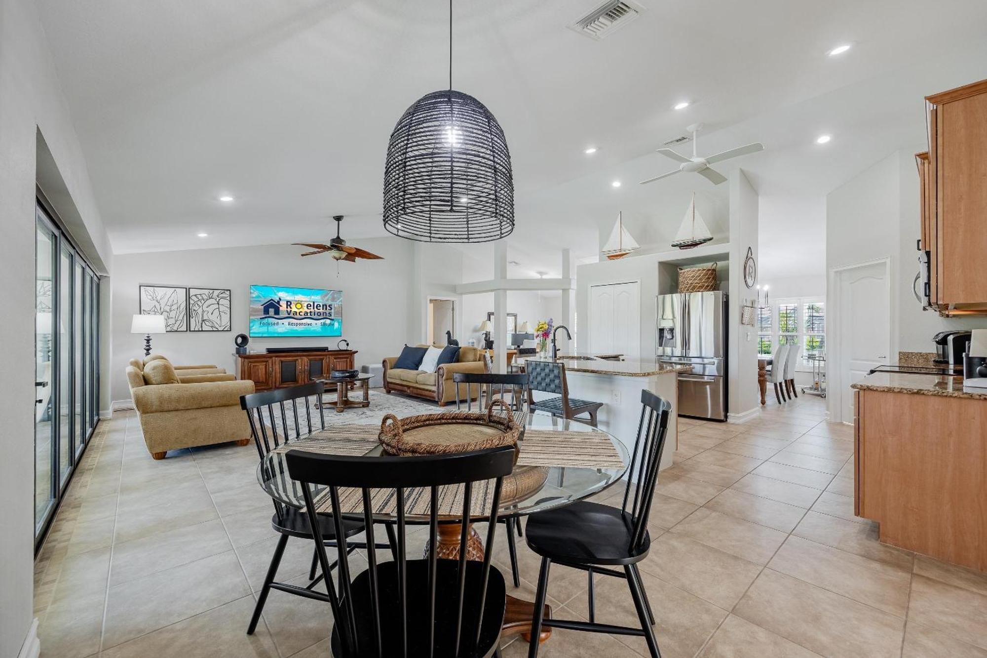 Holiday home Lakeview!, Heated Pool And -villa Lakeside Escape - Roelens Vacations Cape Coral
