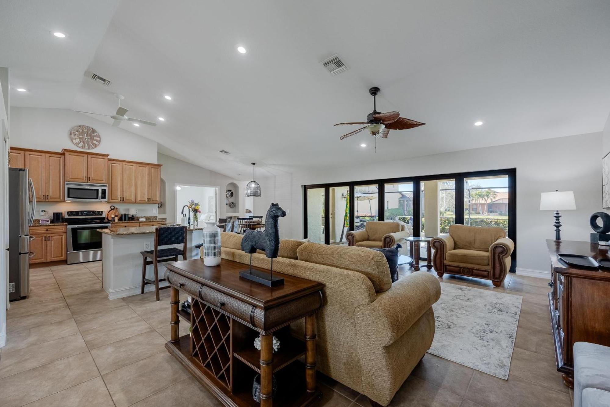Lakeview!, Heated Pool And -villa Lakeside Escape - Roelens Vacations Cape Coral